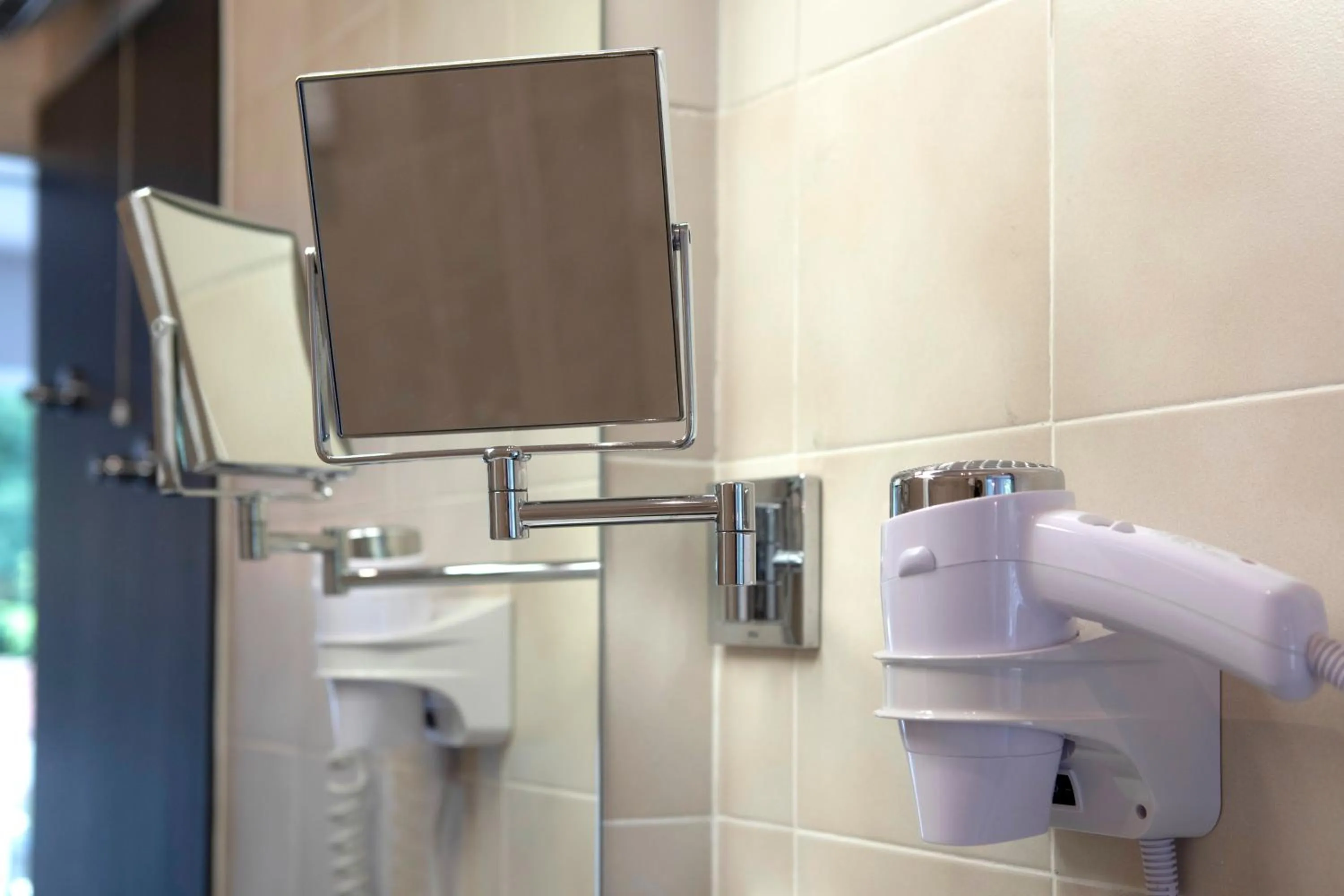 Bathroom in Logis Hotel - Restaurant - Spa - Le Relais de Farrou