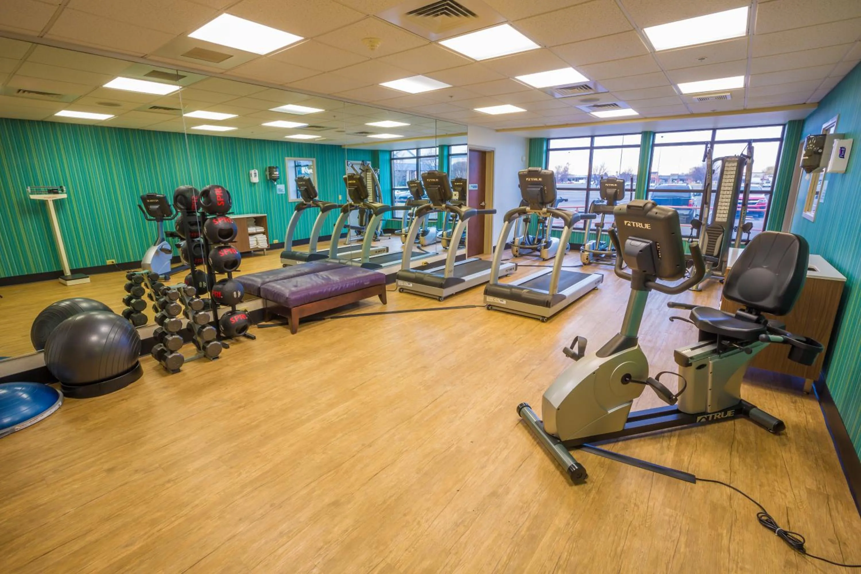 Spa and wellness centre/facilities in Holiday Inn Express Hotel & Suites Pasco-TriCities by IHG