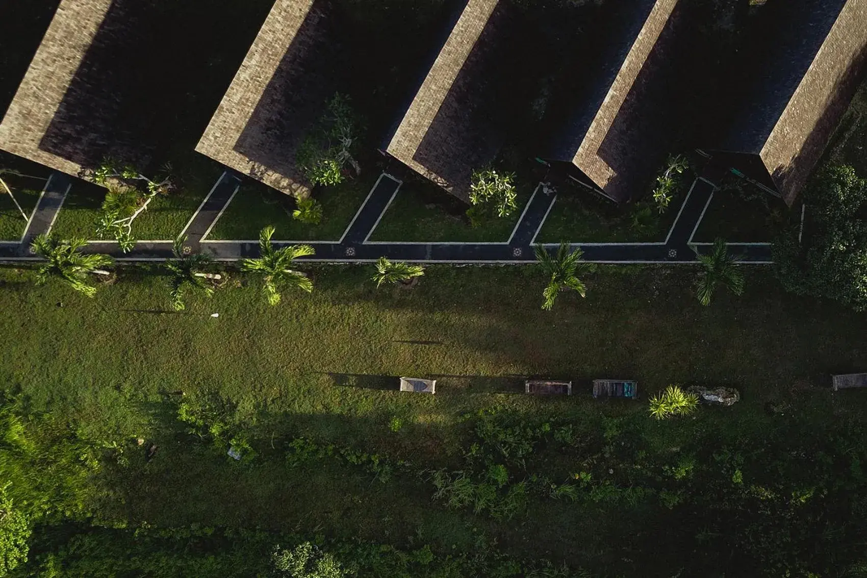 Property building in Batan Sabo & Co Property building in Batan Sabo & Co