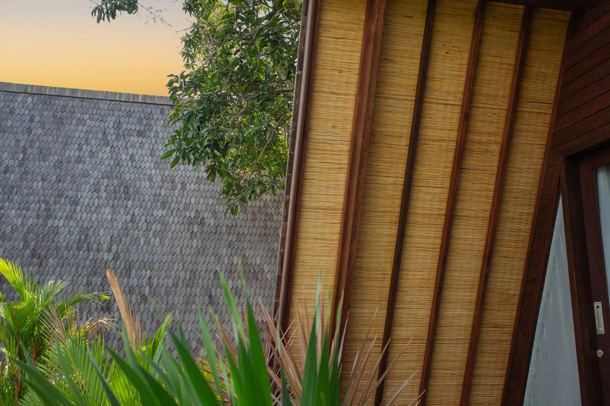 Property building in Batan Sabo & Co