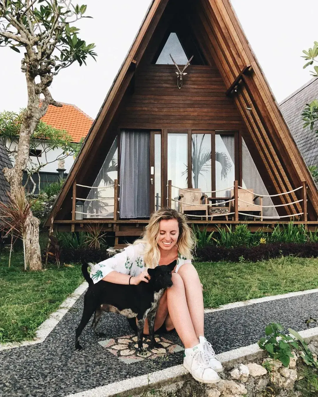 Property building in Batan Sabo & Co Property building in Batan Sabo & Co