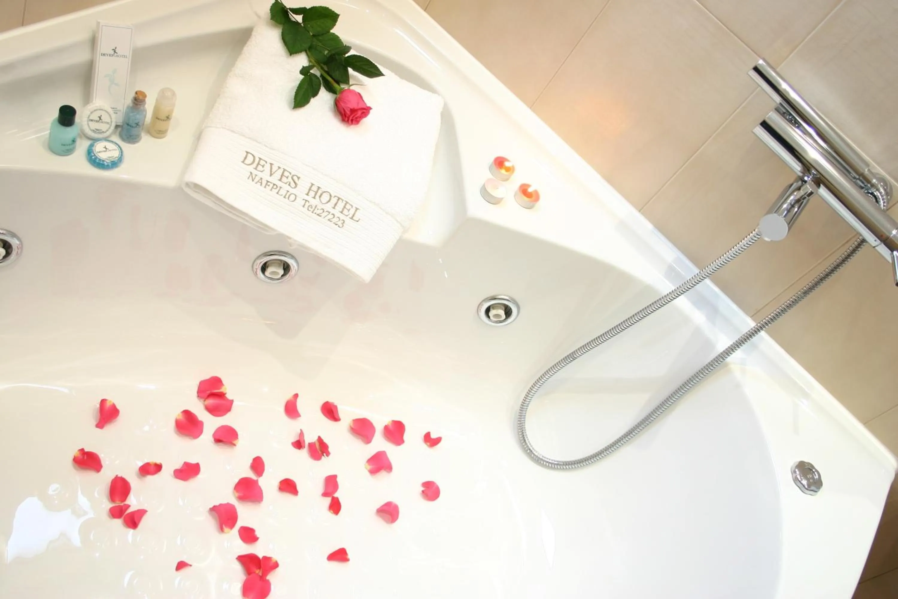 Bathroom in Deves Hotel