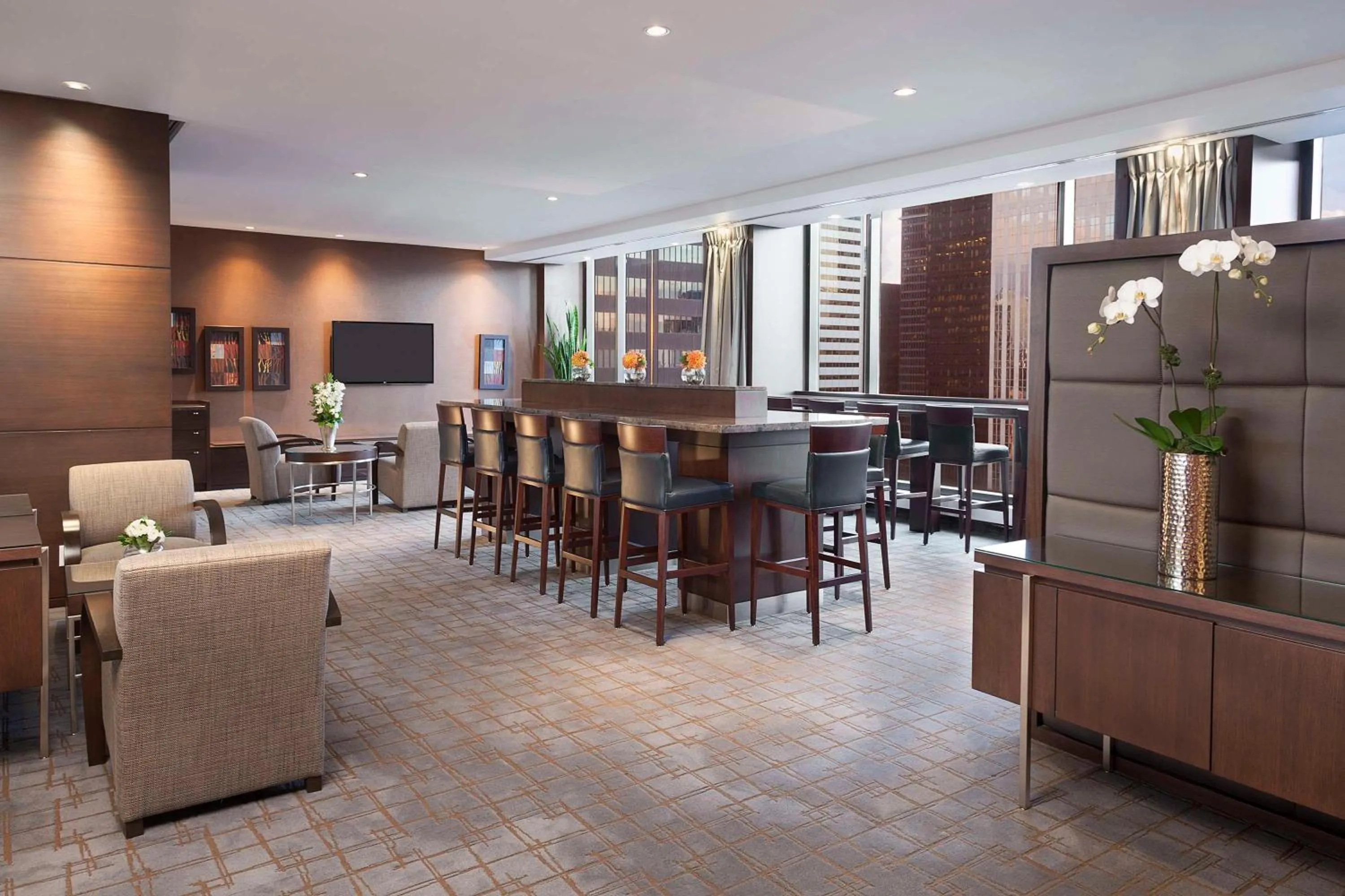 Bed in Hilton Toronto