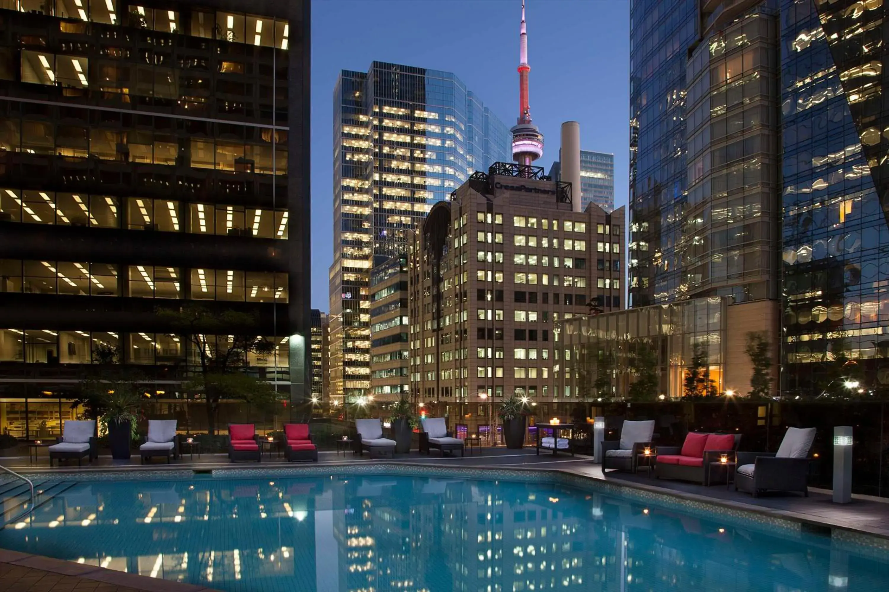 Pool view in Hilton Toronto Pool view in Hilton Toronto