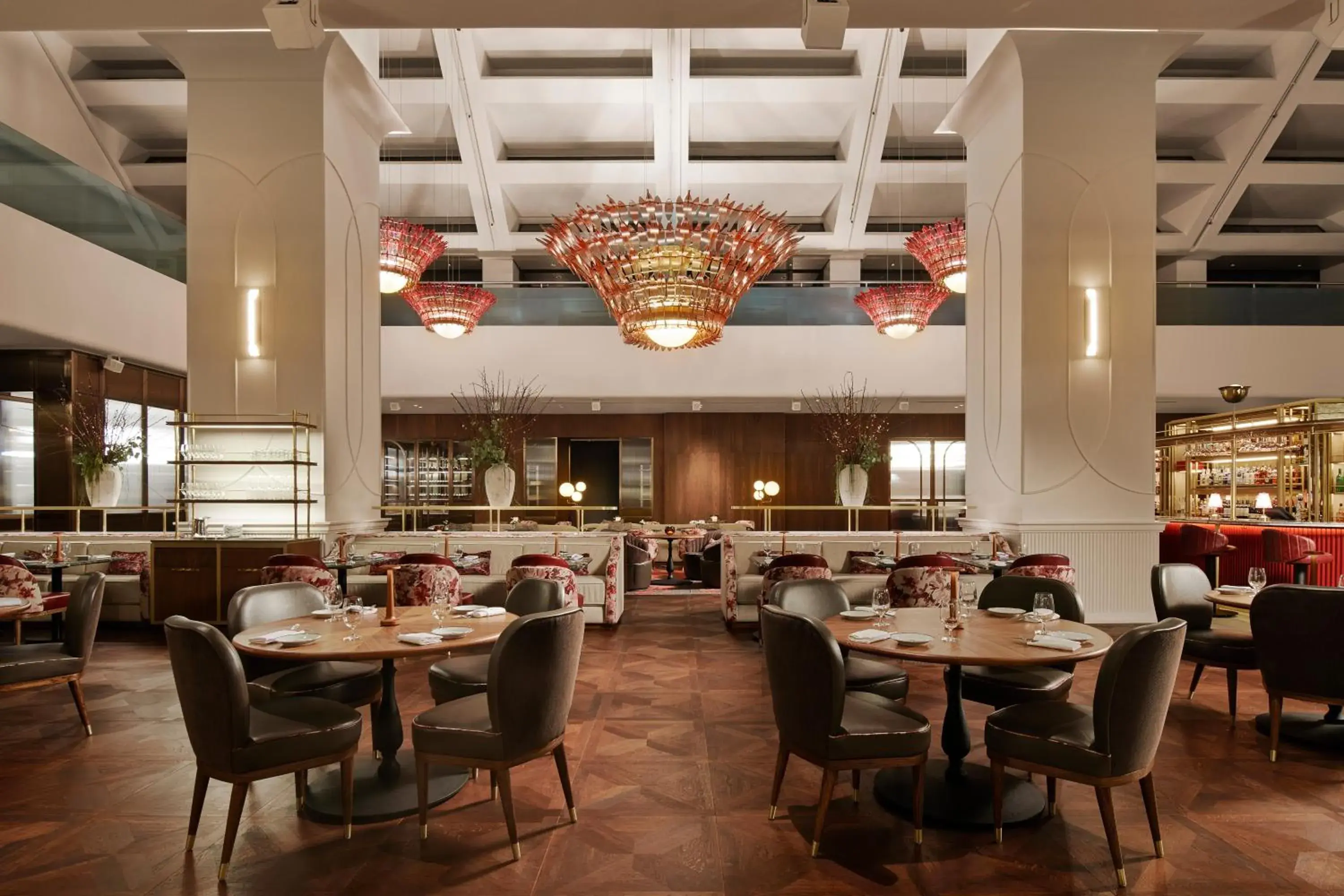 Restaurant/places to eat in Hilton Toronto Restaurant/places to eat in Hilton Toronto