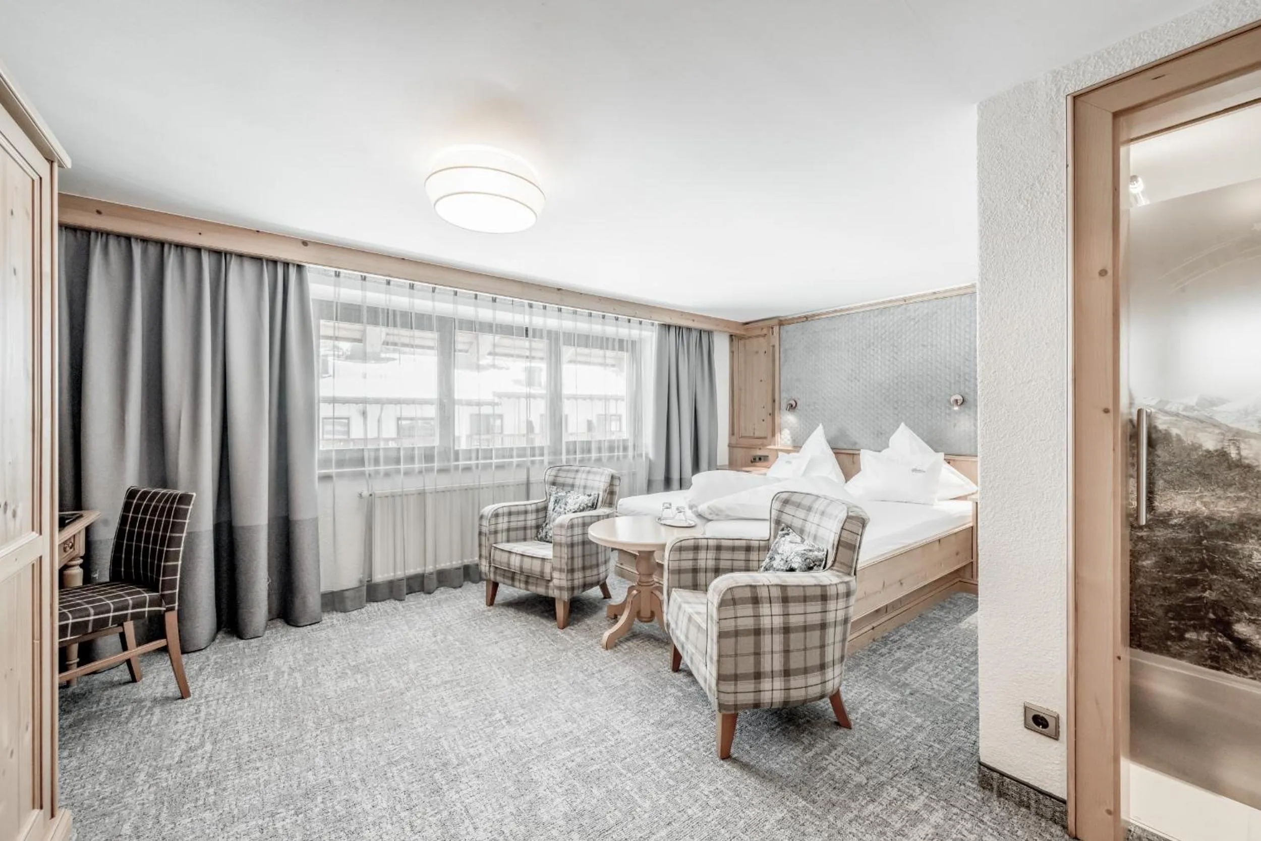 Bedroom, Bed in Hotel Jenewein