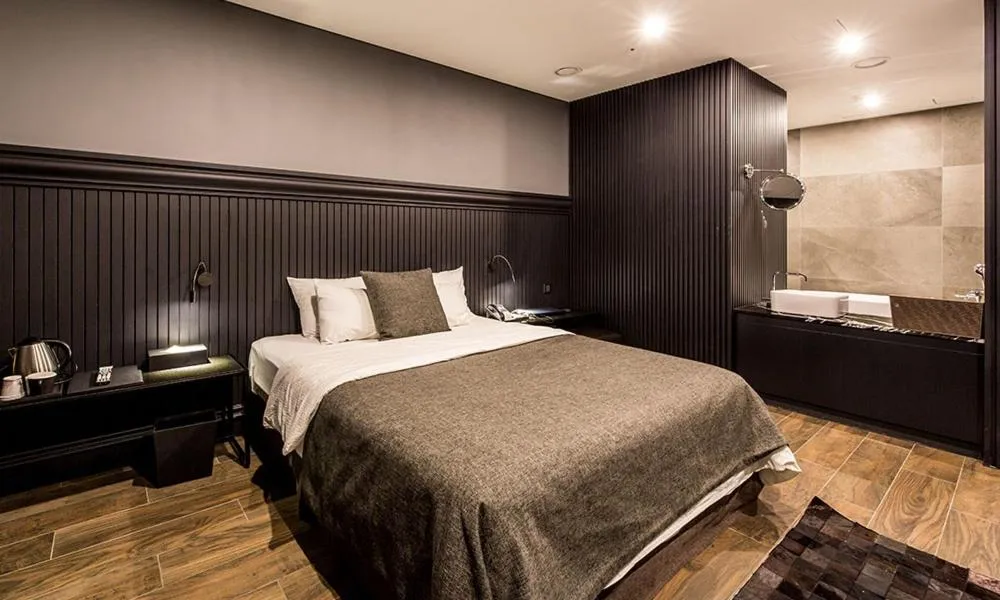 Bed in Hotel The May