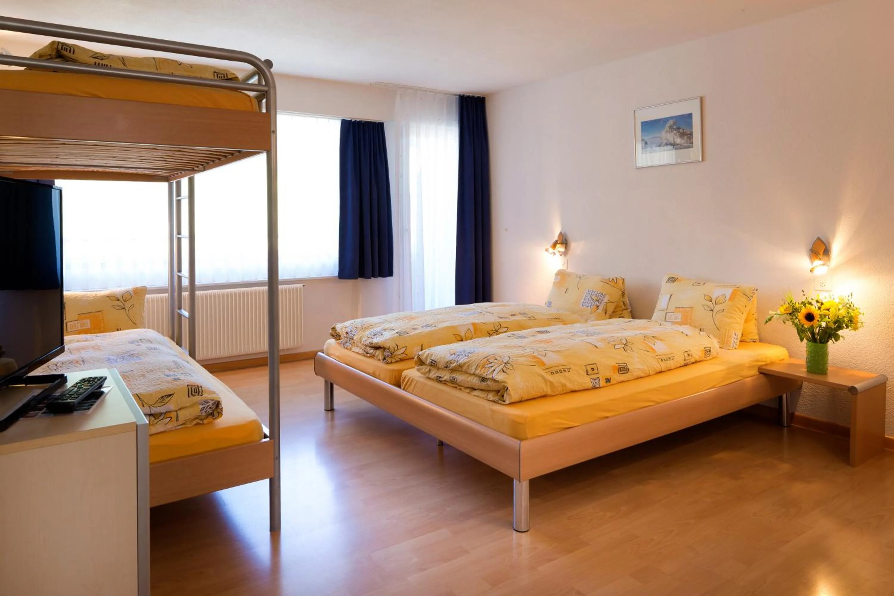 bunk bed, Bed in Hotel Sörenberg