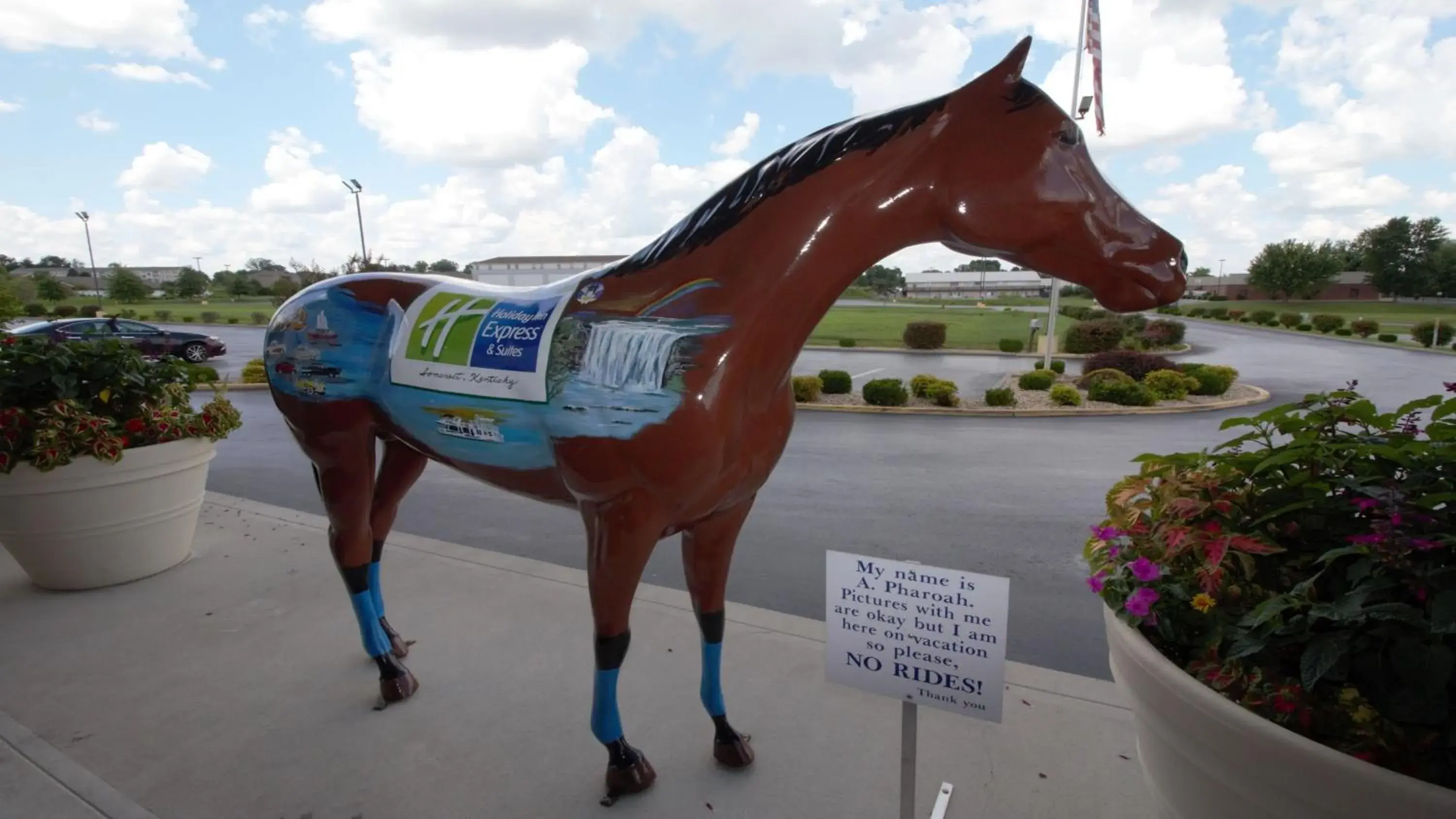 Property building in Holiday Inn Express Hotel & Suites Somerset Central by IHG Property building in Holiday Inn Express Hotel & Suites Somerset Central by IHG