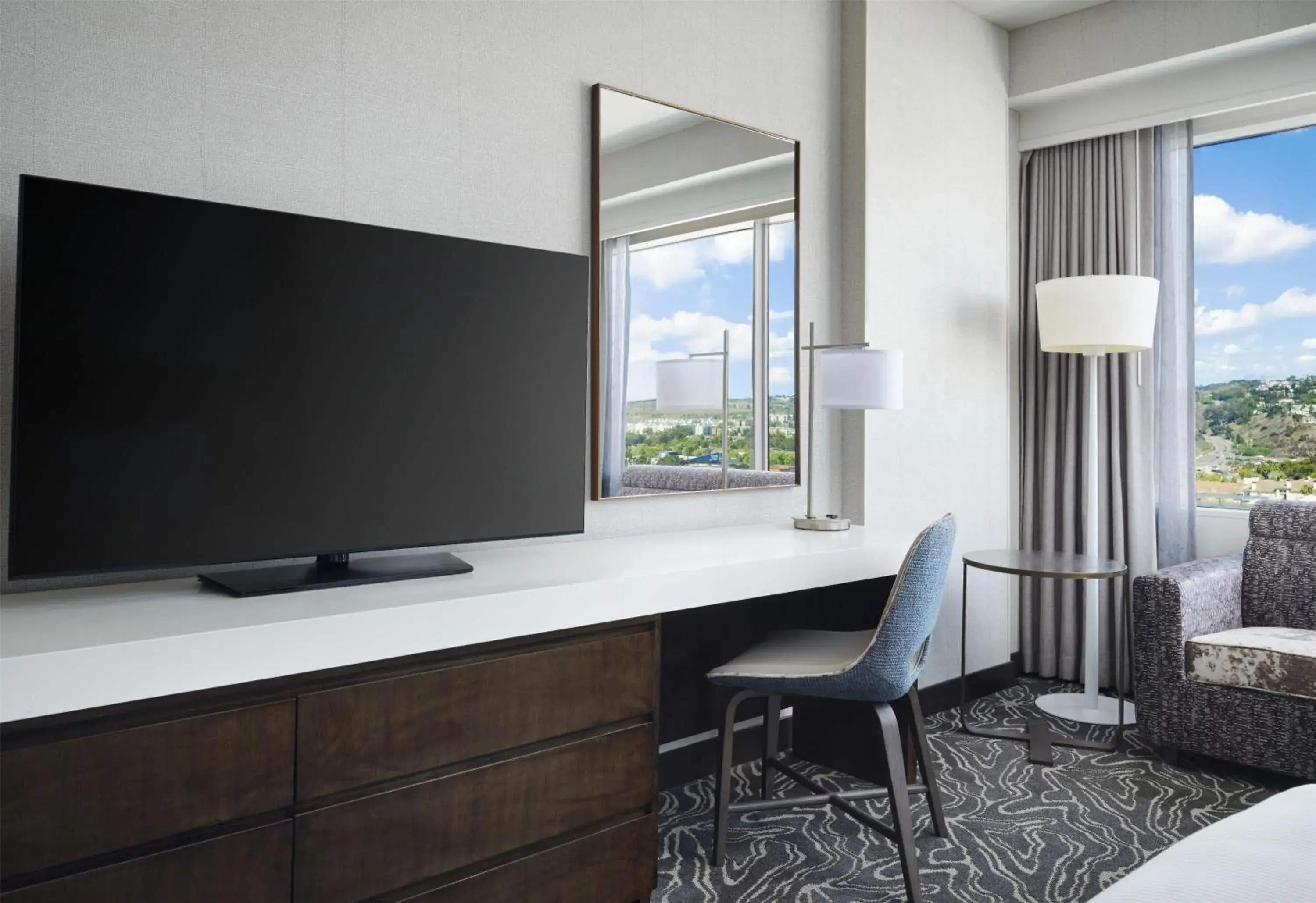 Bedroom in Hilton San Diego Mission Valley Bedroom in Hilton San Diego Mission Valley