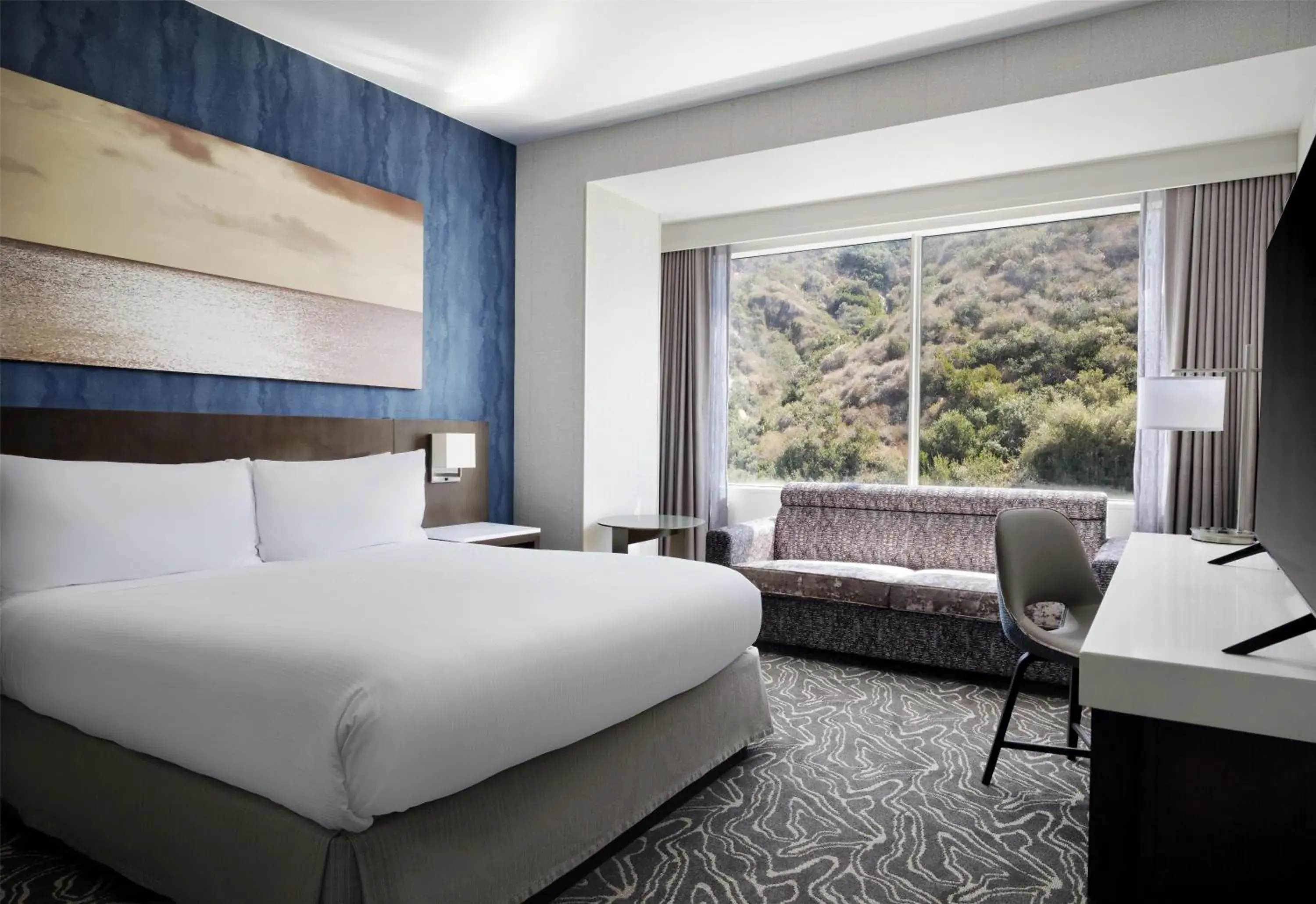 One-Bedroom King Suite with Sofa Bed in Hilton San Diego Mission Valley One-Bedroom King Suite with Sofa Bed in Hilton San Diego Mission Valley