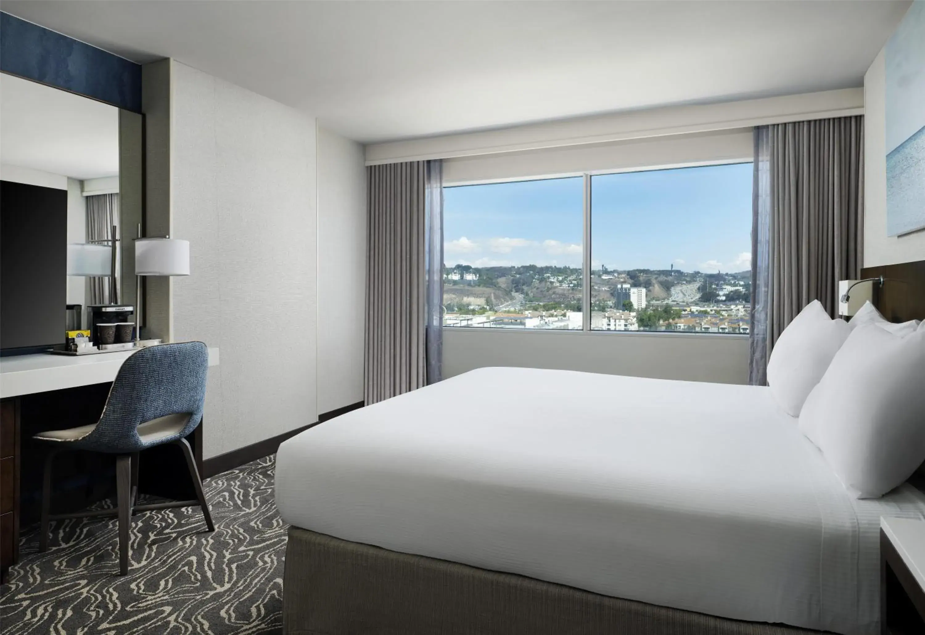 King Room with Roll-In Shower - Mobility/Hearing Accessible in Hilton San Diego Mission Valley King Room with Roll-In Shower - Mobility/Hearing Accessible in Hilton San Diego Mission Valley