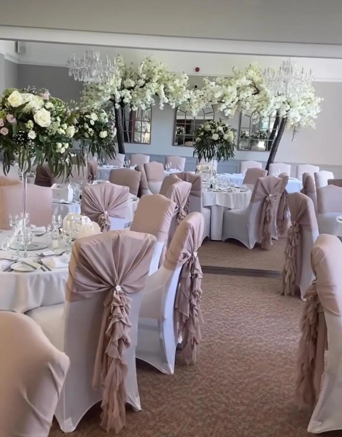 Banquet/Function facilities in Dovecliff Hall Hotel