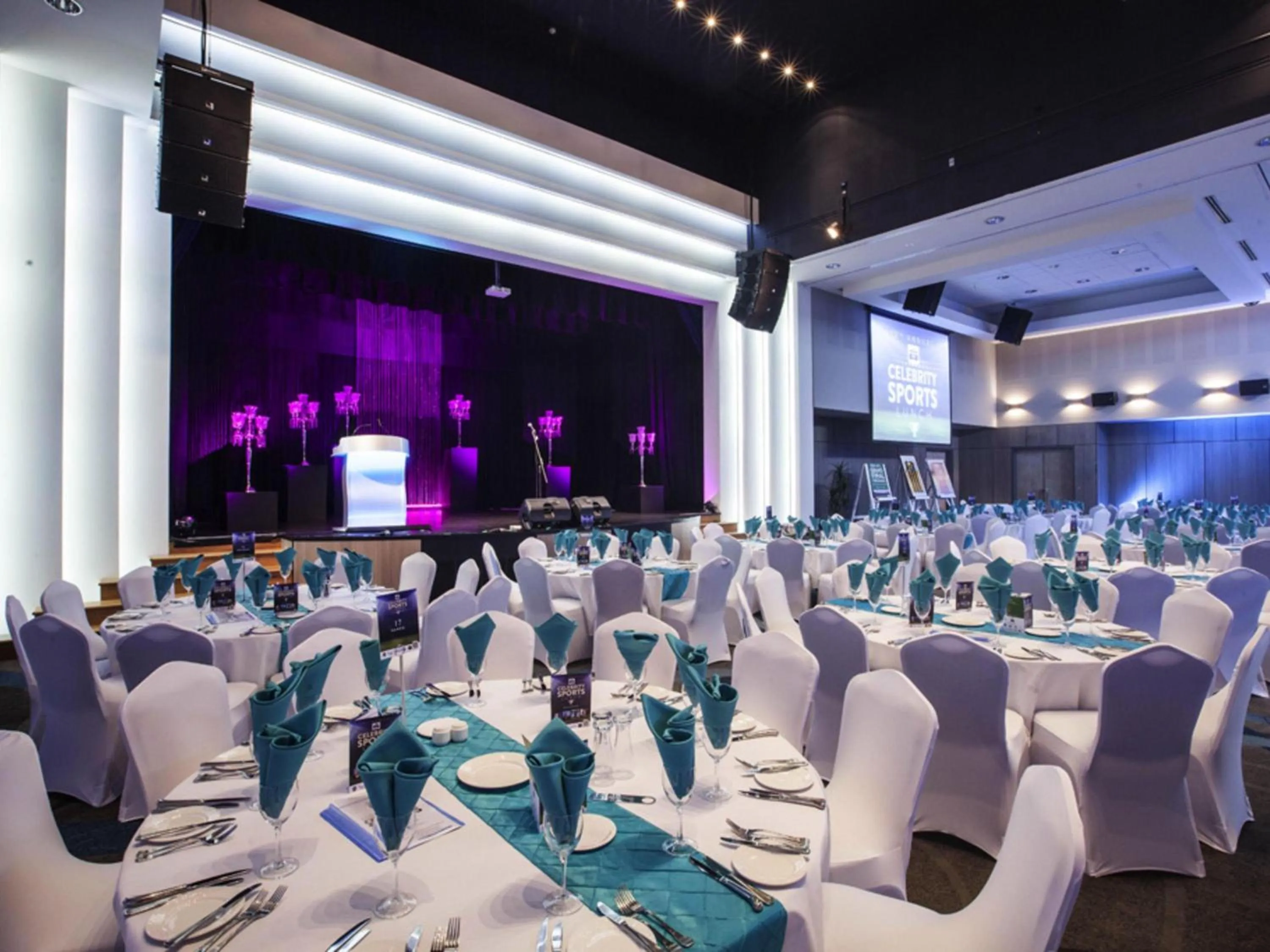 wedding in Mantra at Sharks