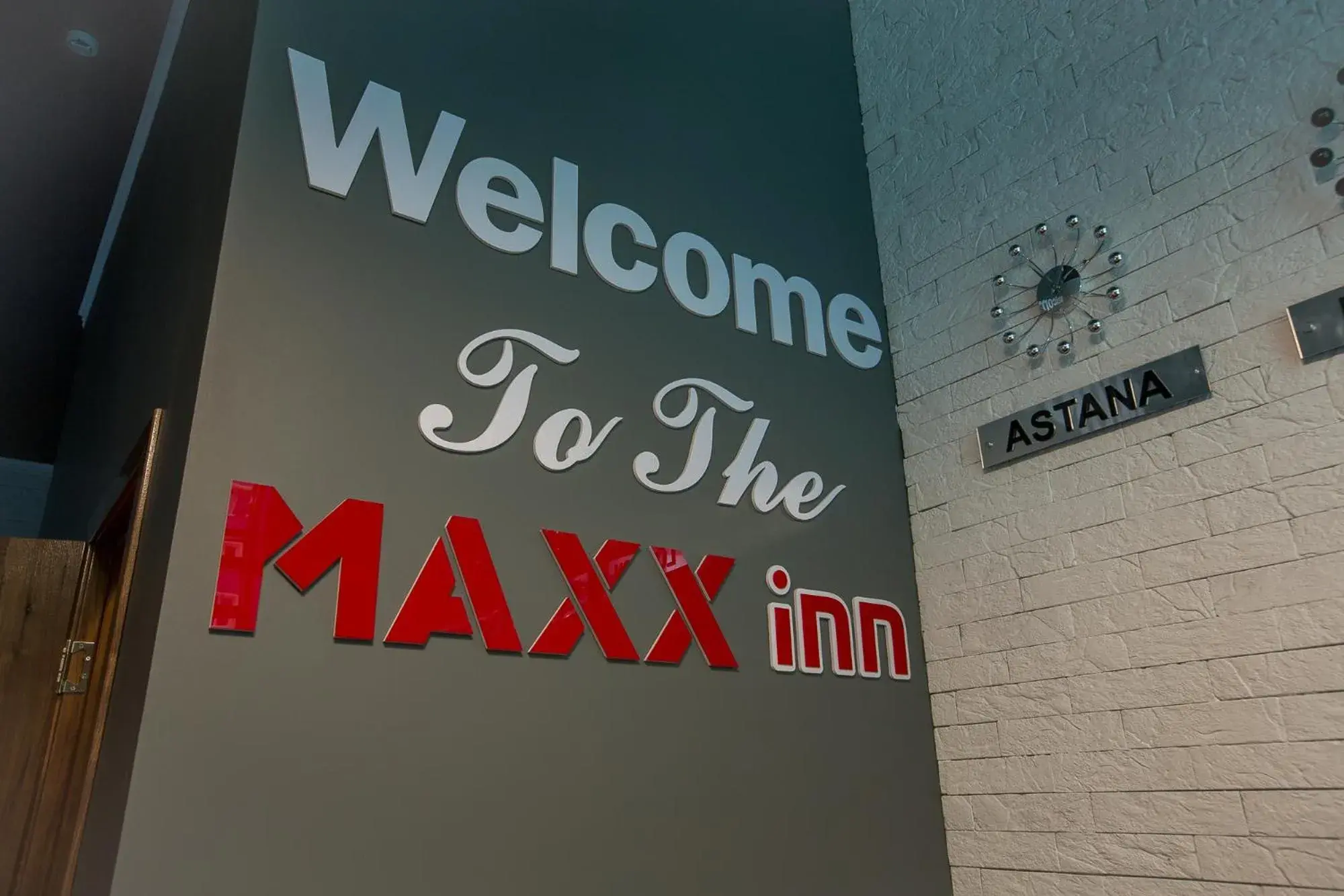 MAXX inn MAXX inn