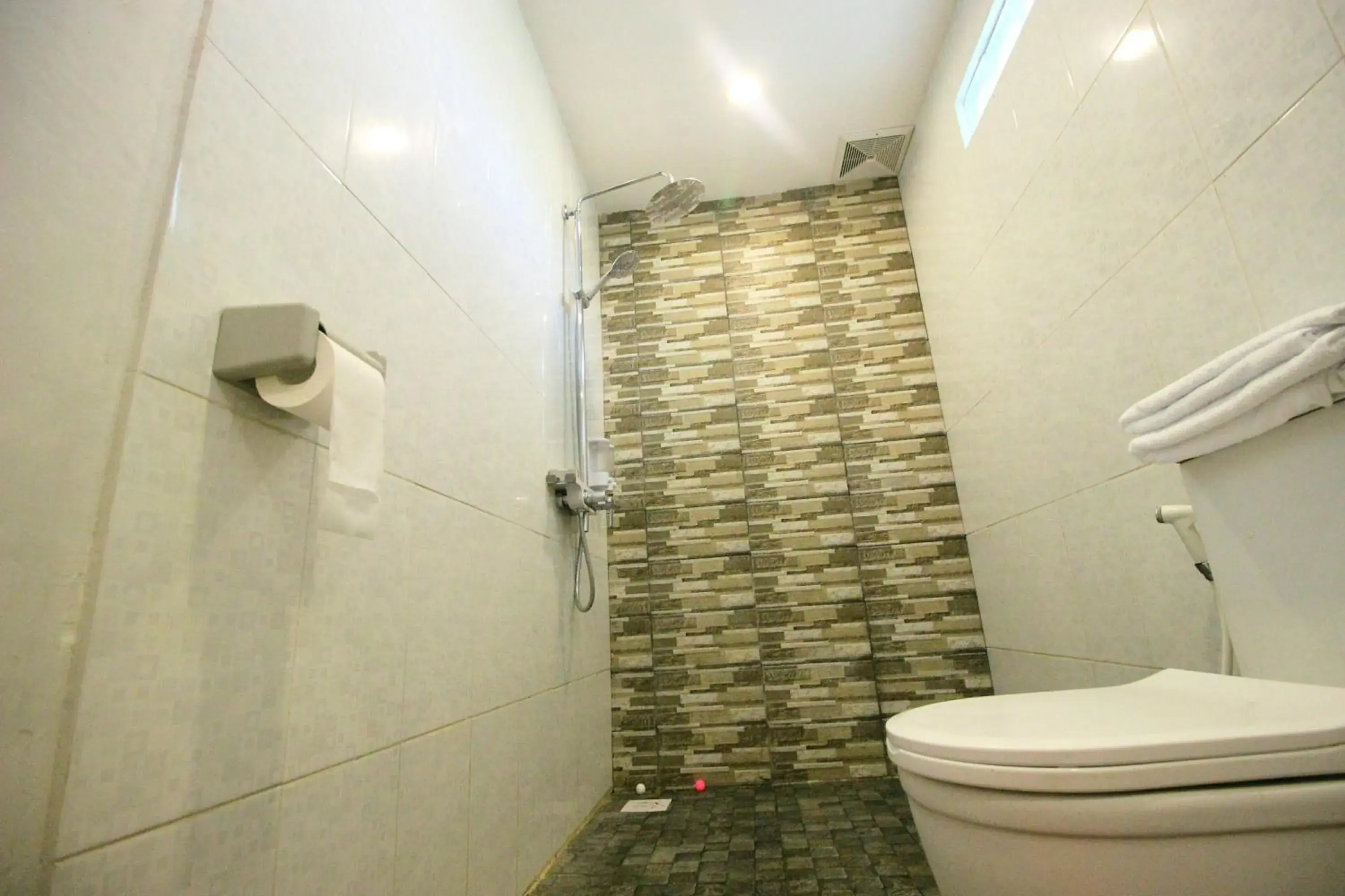 Toilet in The Royal Joglo Toilet in The Royal Joglo