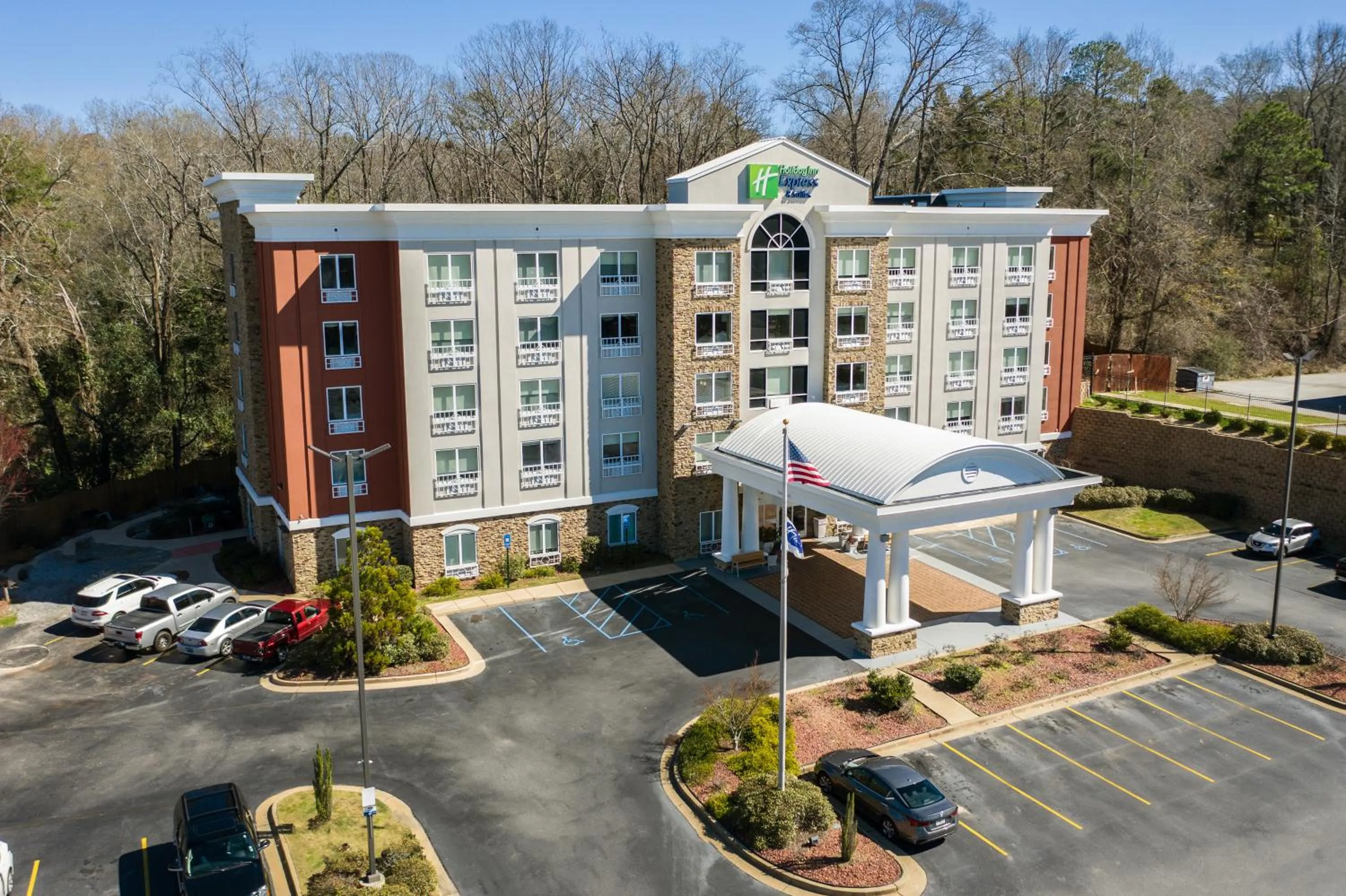 Property building in Holiday Inn Express & Suites Columbus - Ft Benning Maingate by IHG