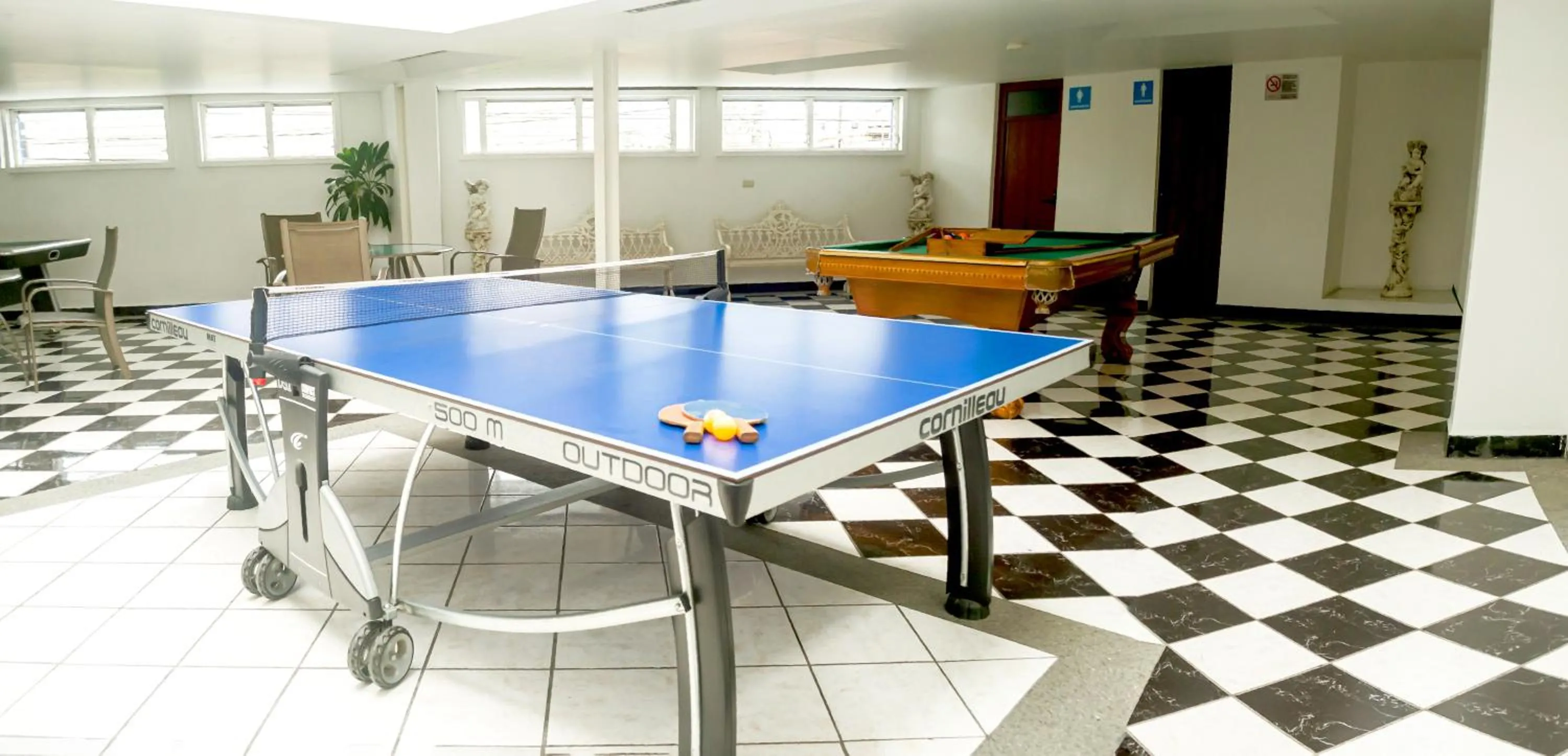 Billiard in Hotel Atenas