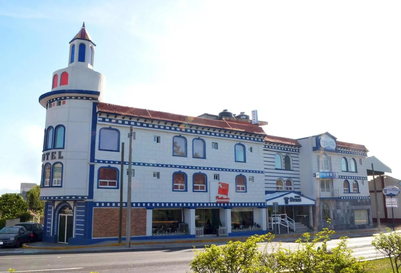 Property building in Hotel Atenas