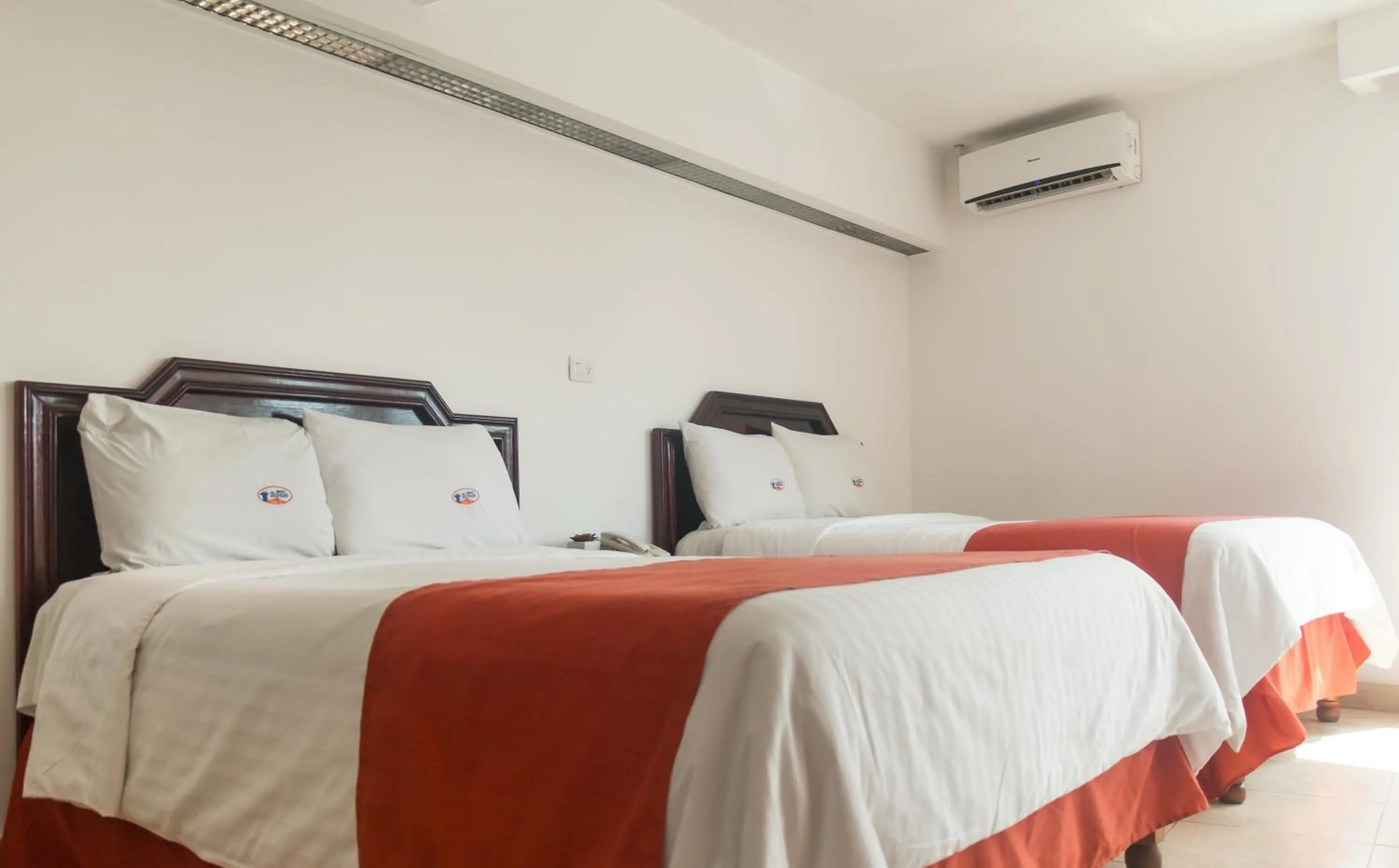 Bed in Hotel Atenas