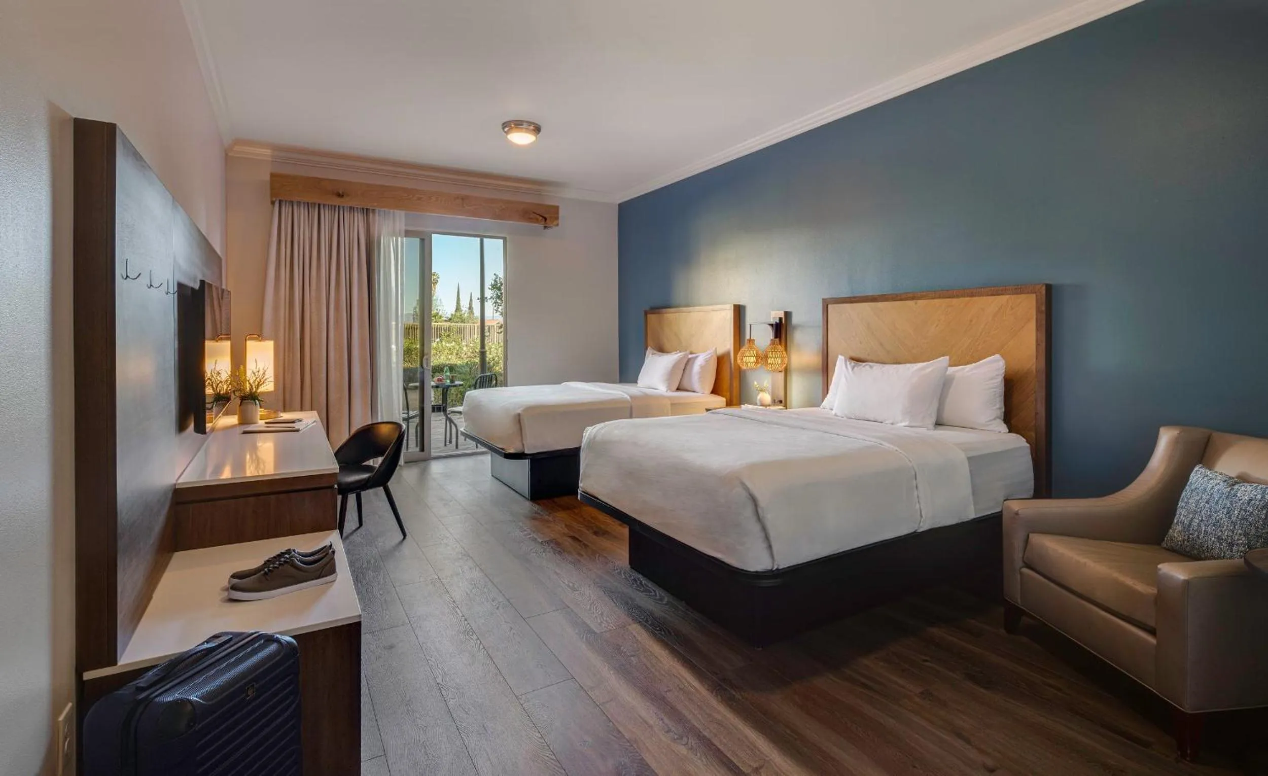 Photo of the whole room, Bed in Ayres Hotel Chino Hills Ontario