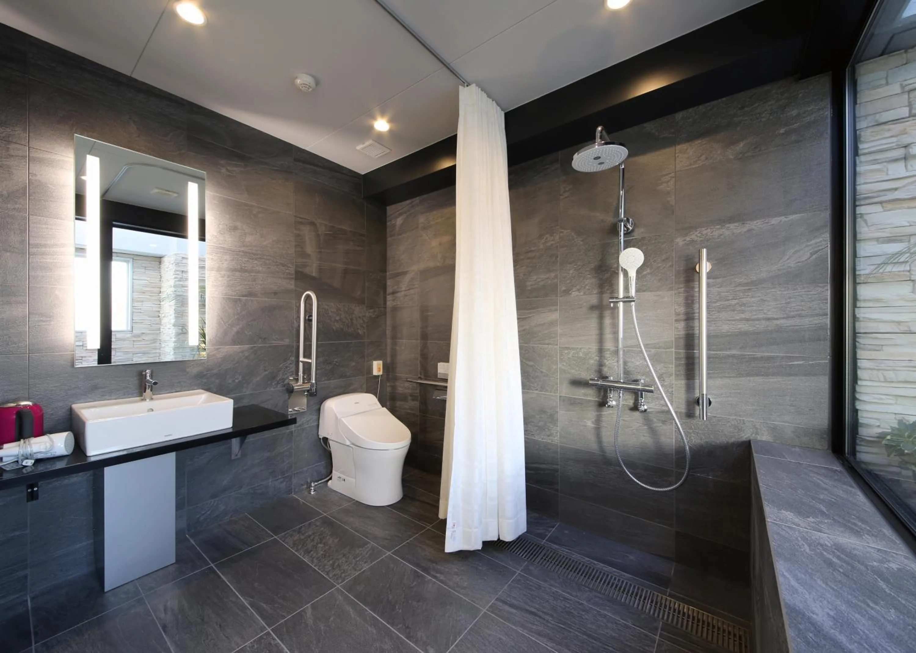 Bathroom in Hotel Emit Ueno