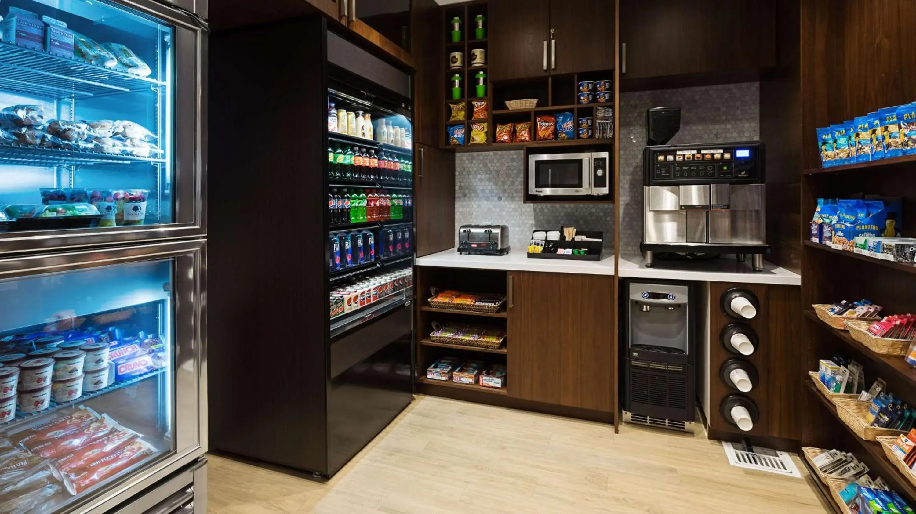 Restaurant/places to eat in DoubleTree by Hilton San Diego Del Mar Restaurant/places to eat in DoubleTree by Hilton San Diego Del Mar