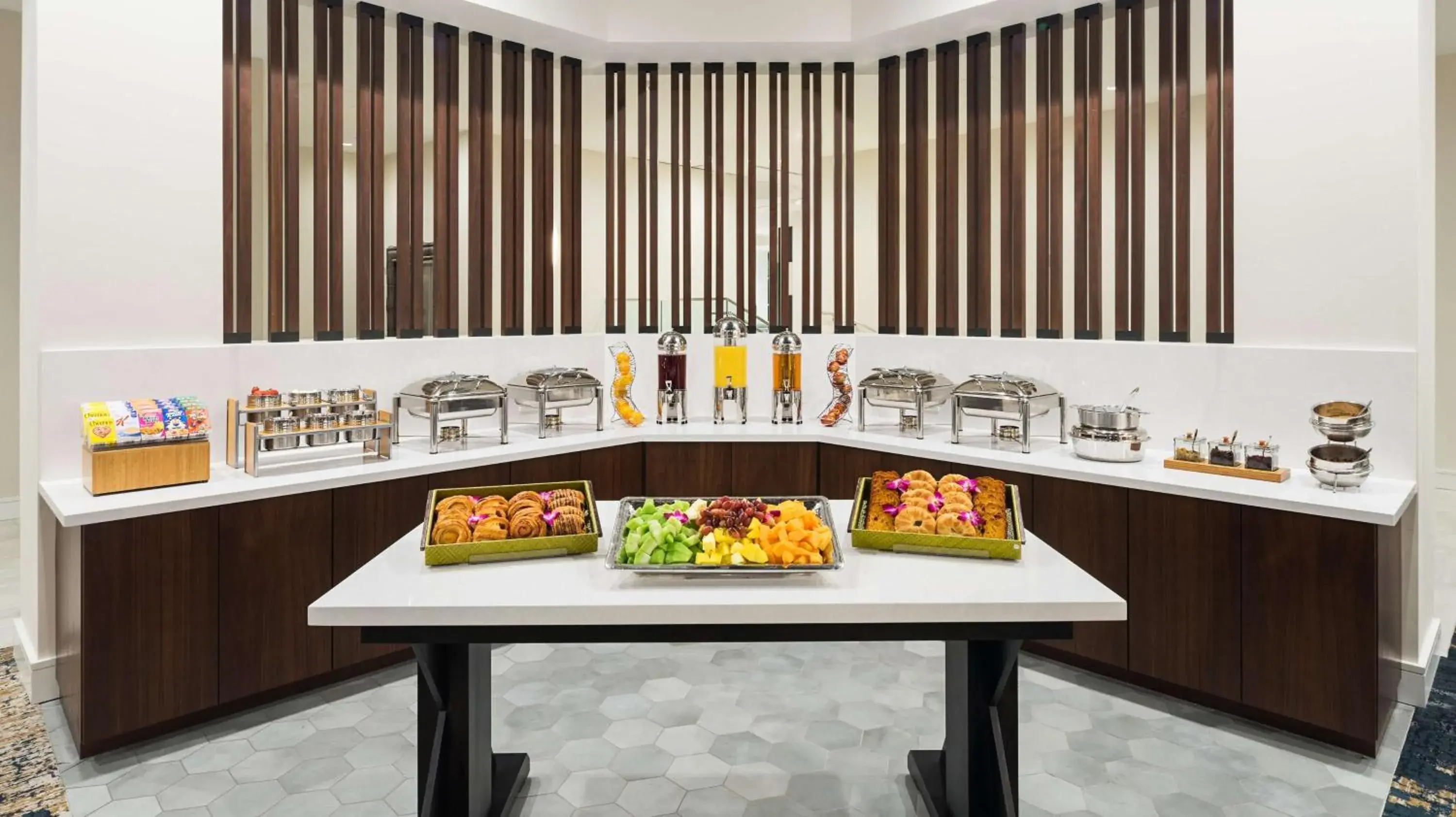 Breakfast in DoubleTree by Hilton San Diego Del Mar Breakfast in DoubleTree by Hilton San Diego Del Mar