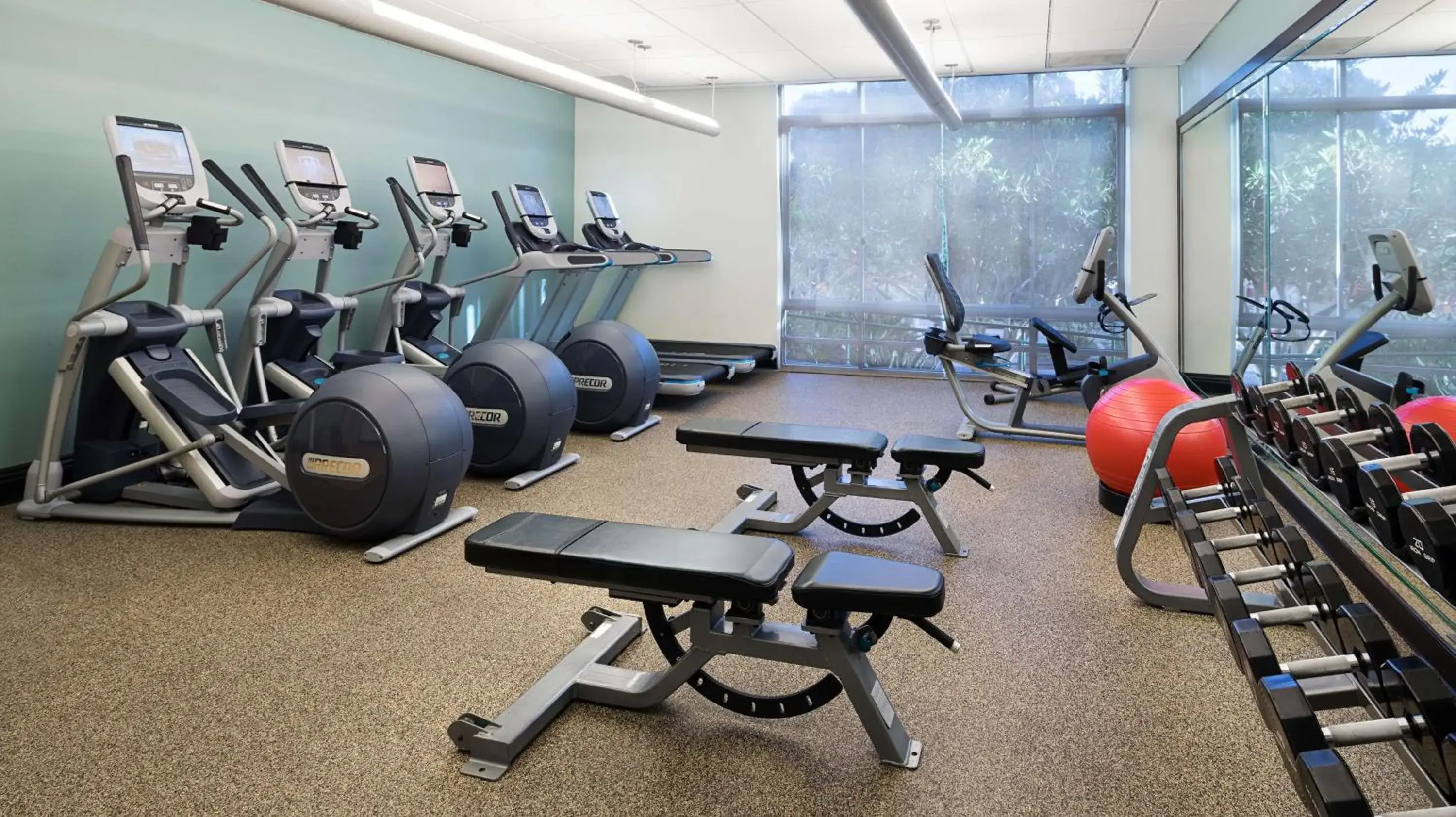 Fitness centre/facilities in DoubleTree by Hilton San Diego Del Mar Fitness centre/facilities in DoubleTree by Hilton San Diego Del Mar