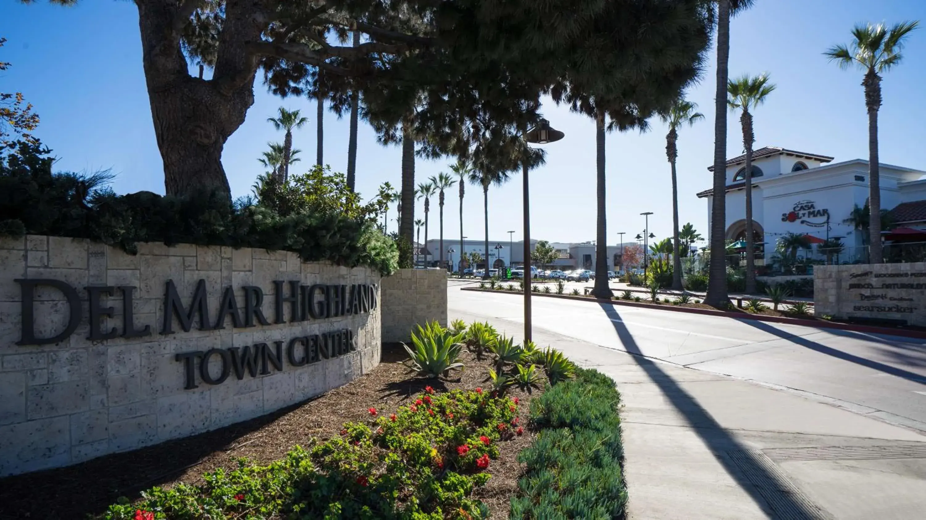 Property building in DoubleTree by Hilton San Diego Del Mar Property building in DoubleTree by Hilton San Diego Del Mar