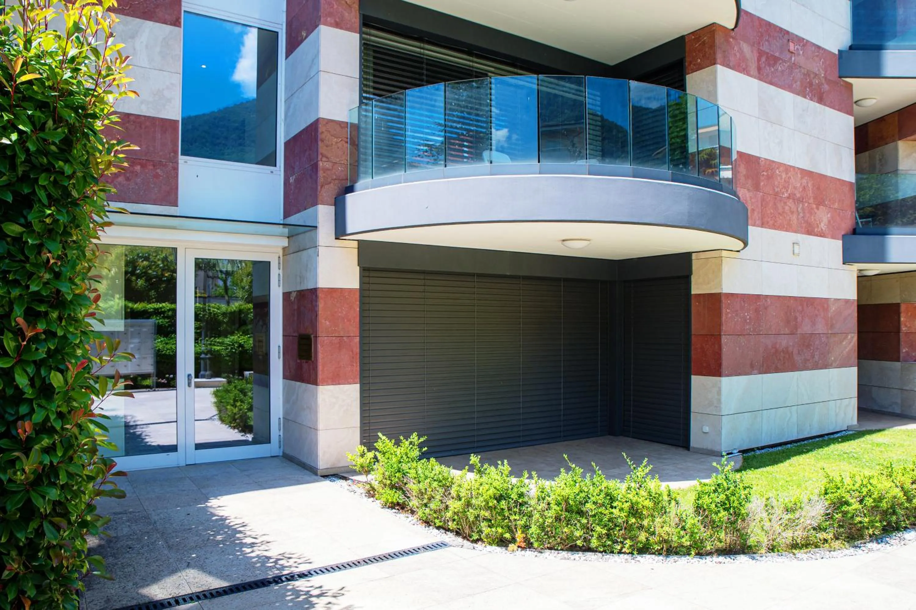 Roggia Apartments by Quokka 360 - central flats with parking space