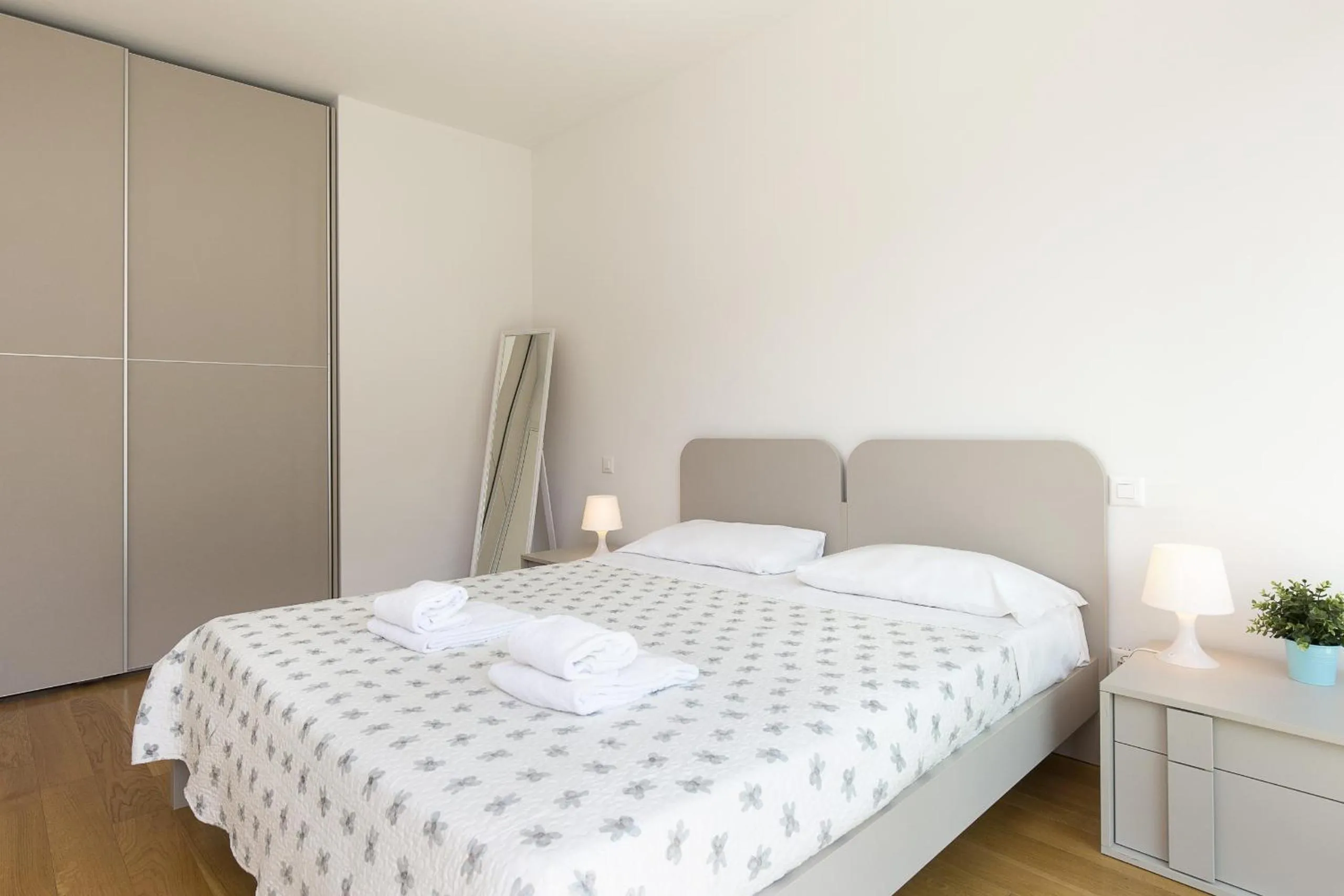 Bed in Roggia Apartments by Quokka 360 - central flats with parking space
