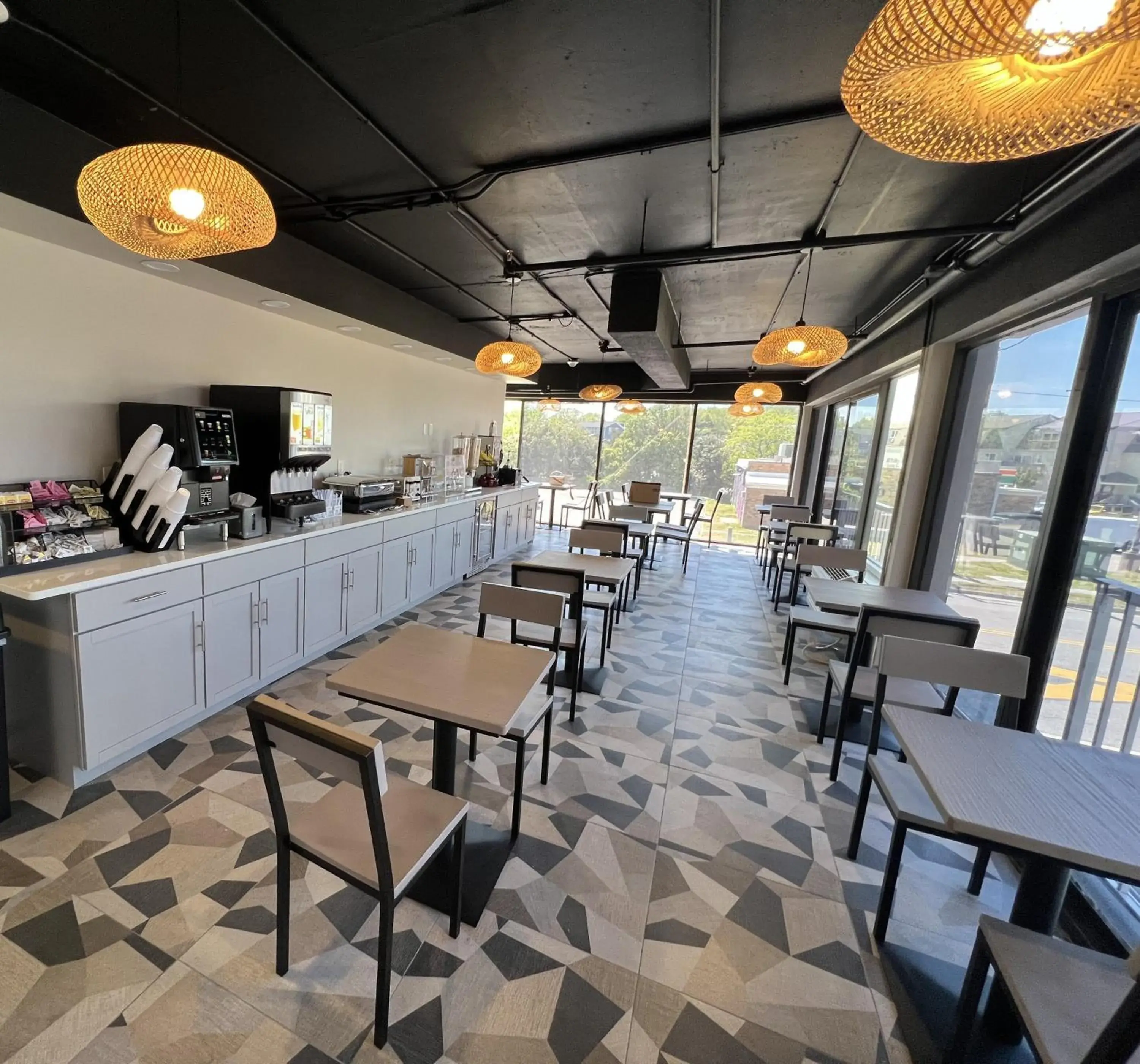 Breakfast in Red Roof PLUS & Suites Virginia Beach - Seaside Breakfast in Red Roof PLUS & Suites Virginia Beach - Seaside