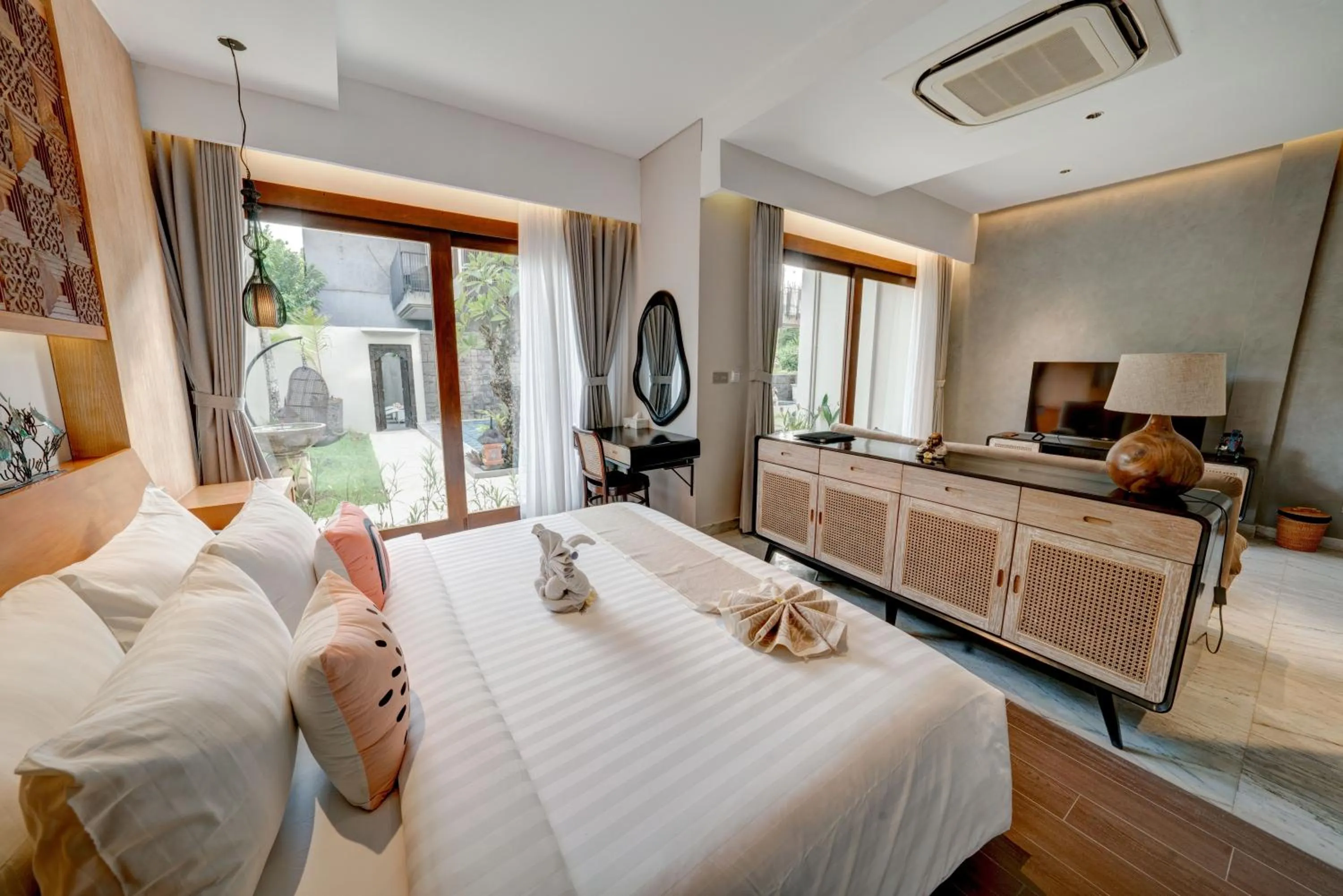 Bed in Mokko Suite Villas Umalas Bali