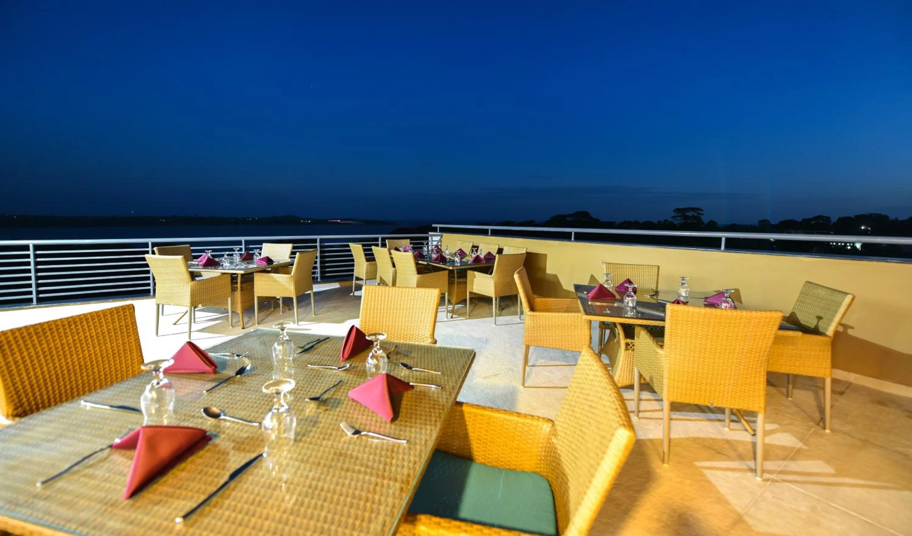 Restaurant/places to eat in K Hotels Entebbe
