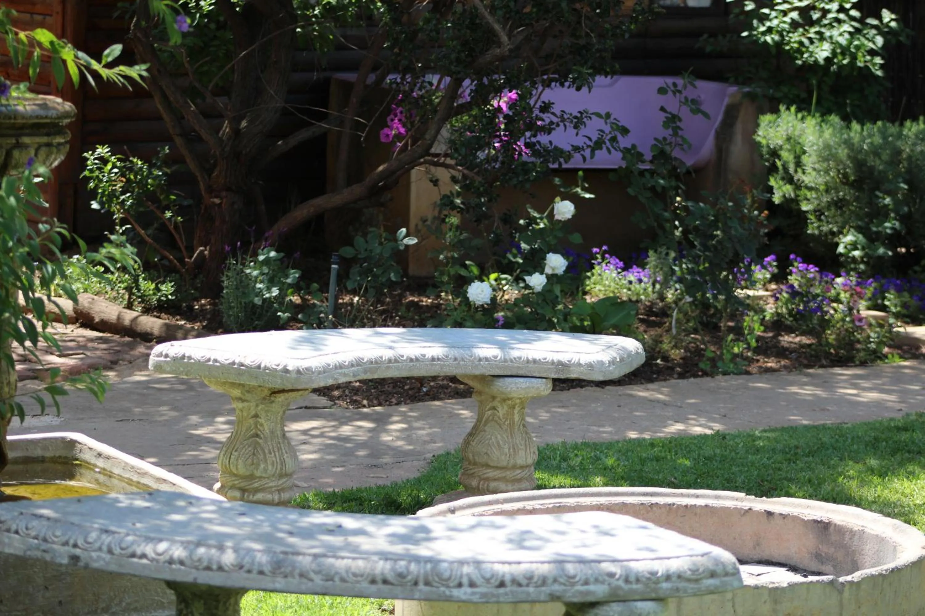 Property building in 1322 Backpackers International