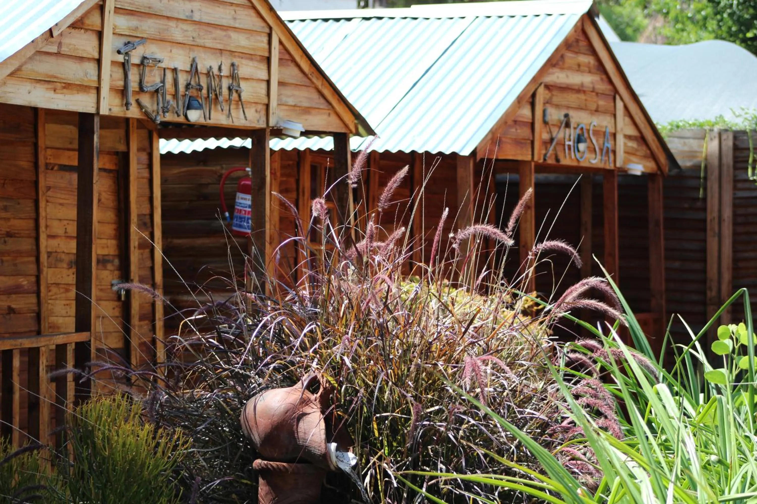 1322 Backpackers International