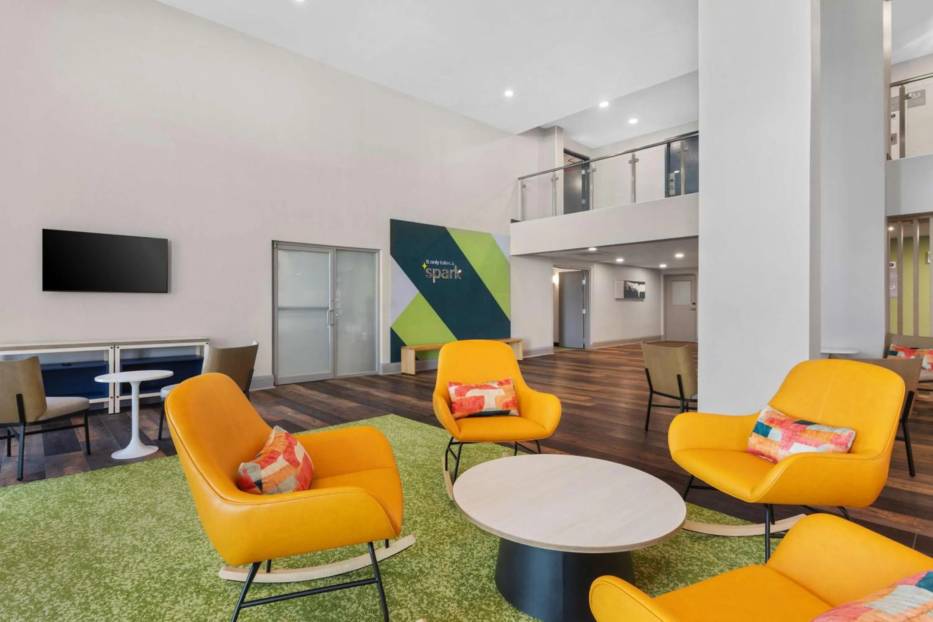 Lobby or reception in Spark By Hilton Branson Meadows