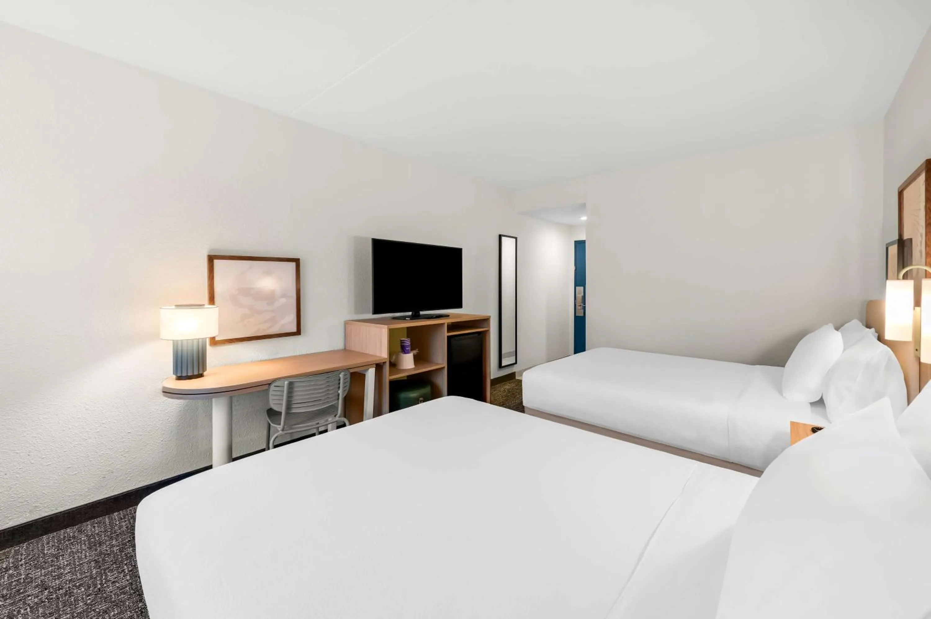 Bed in Spark By Hilton Branson Meadows