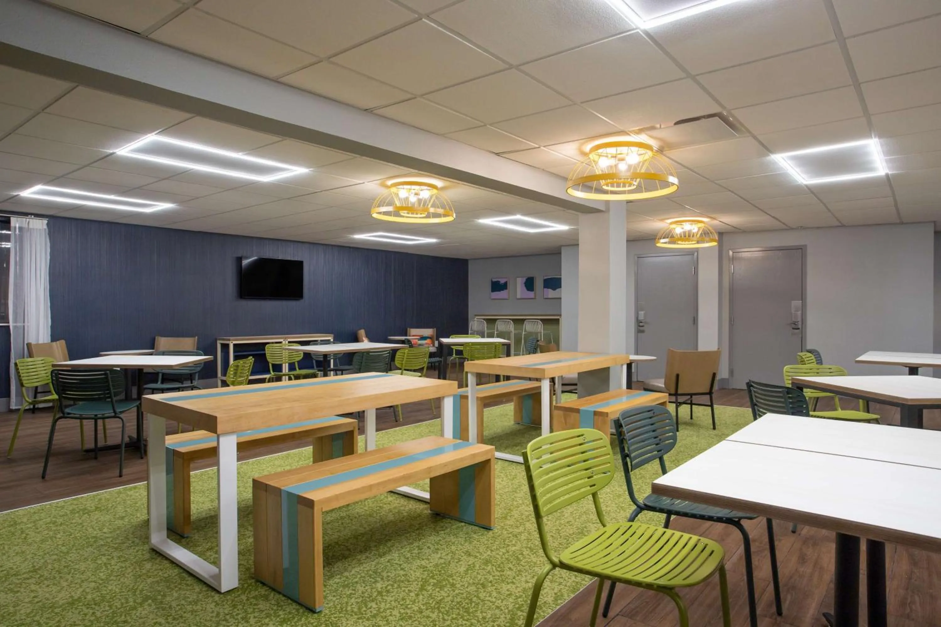 Breakfast in Spark By Hilton Branson Meadows