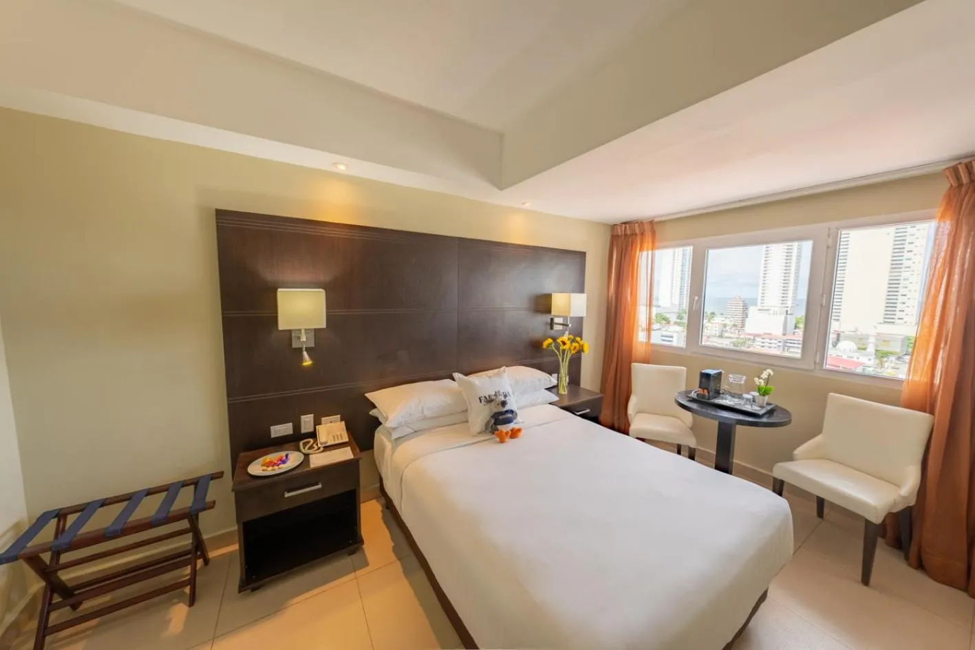 Photo of the whole room, Bed in Hotel Faranda Express Soloy and Casino, a member of Radisson Individuals