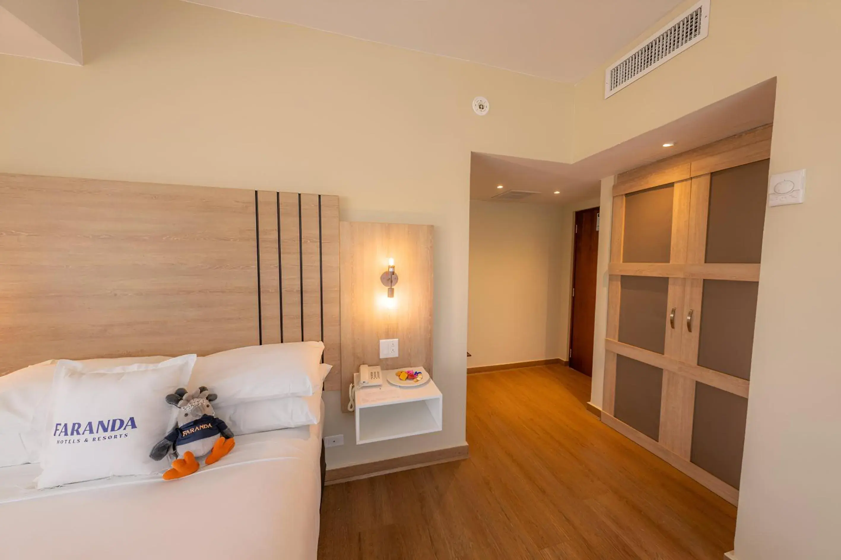 Bed in Hotel Faranda Express Soloy and Casino, a member of Radisson Individuals Bed in Hotel Faranda Express Soloy and Casino, a member of Radisson Individuals