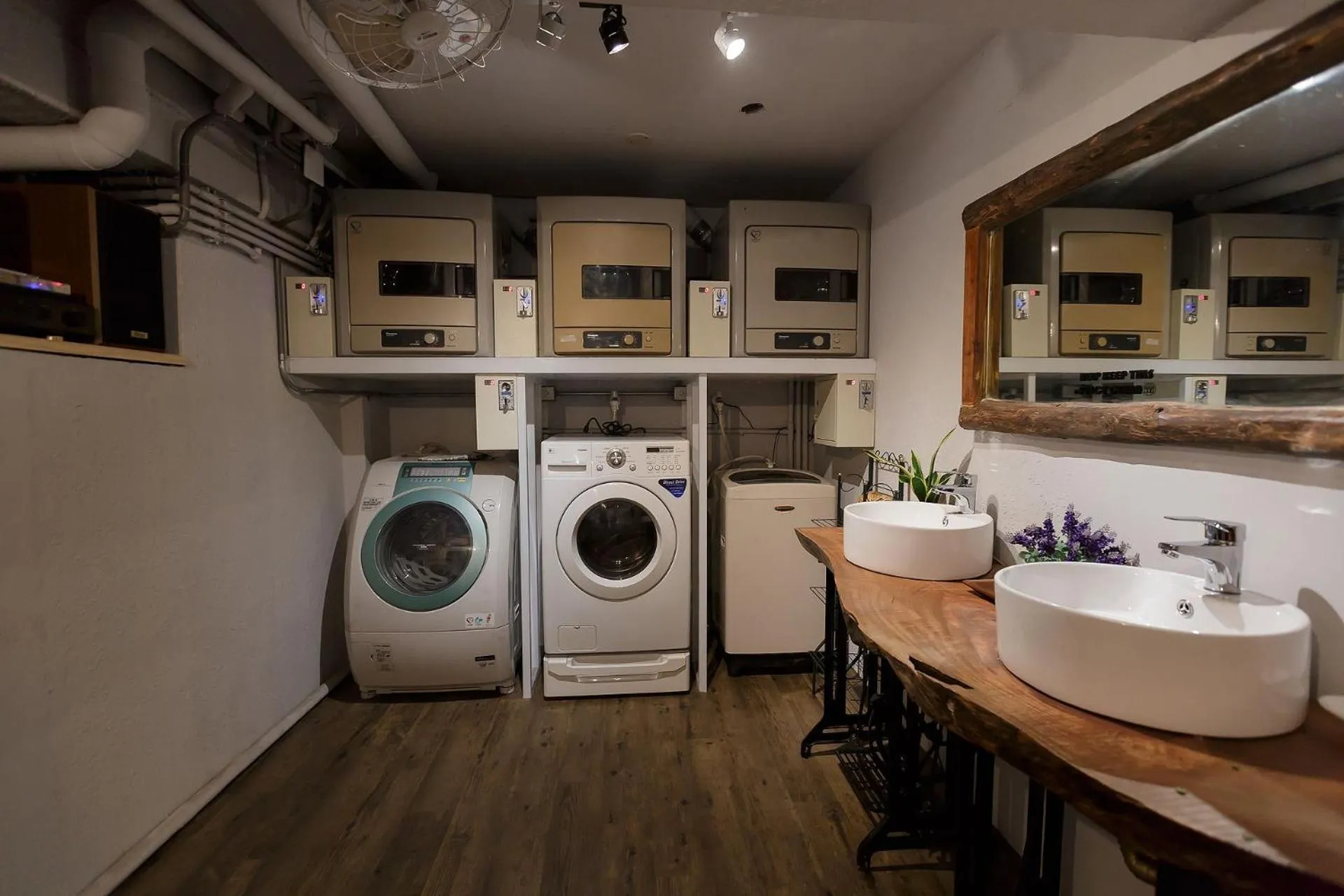 Property building in May Rooms Taipei NTU