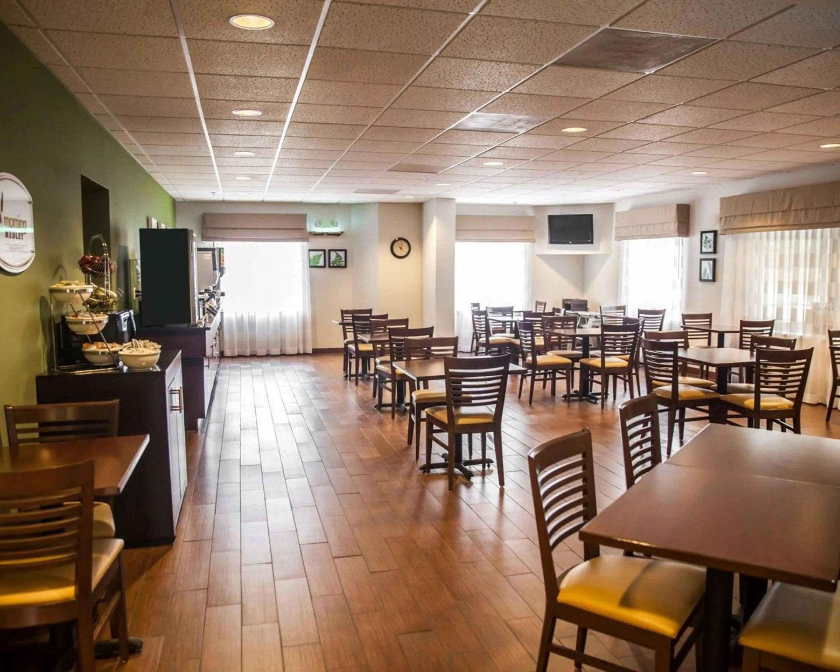 Restaurant/places to eat in Sleep Inn & Suites Hagerstown