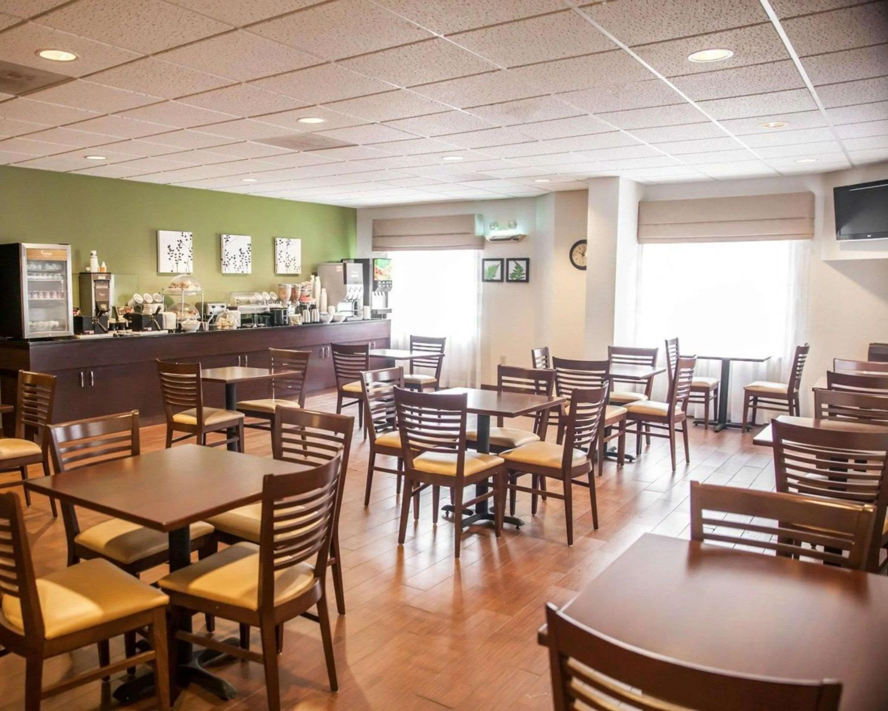 Restaurant/places to eat in Sleep Inn & Suites Hagerstown