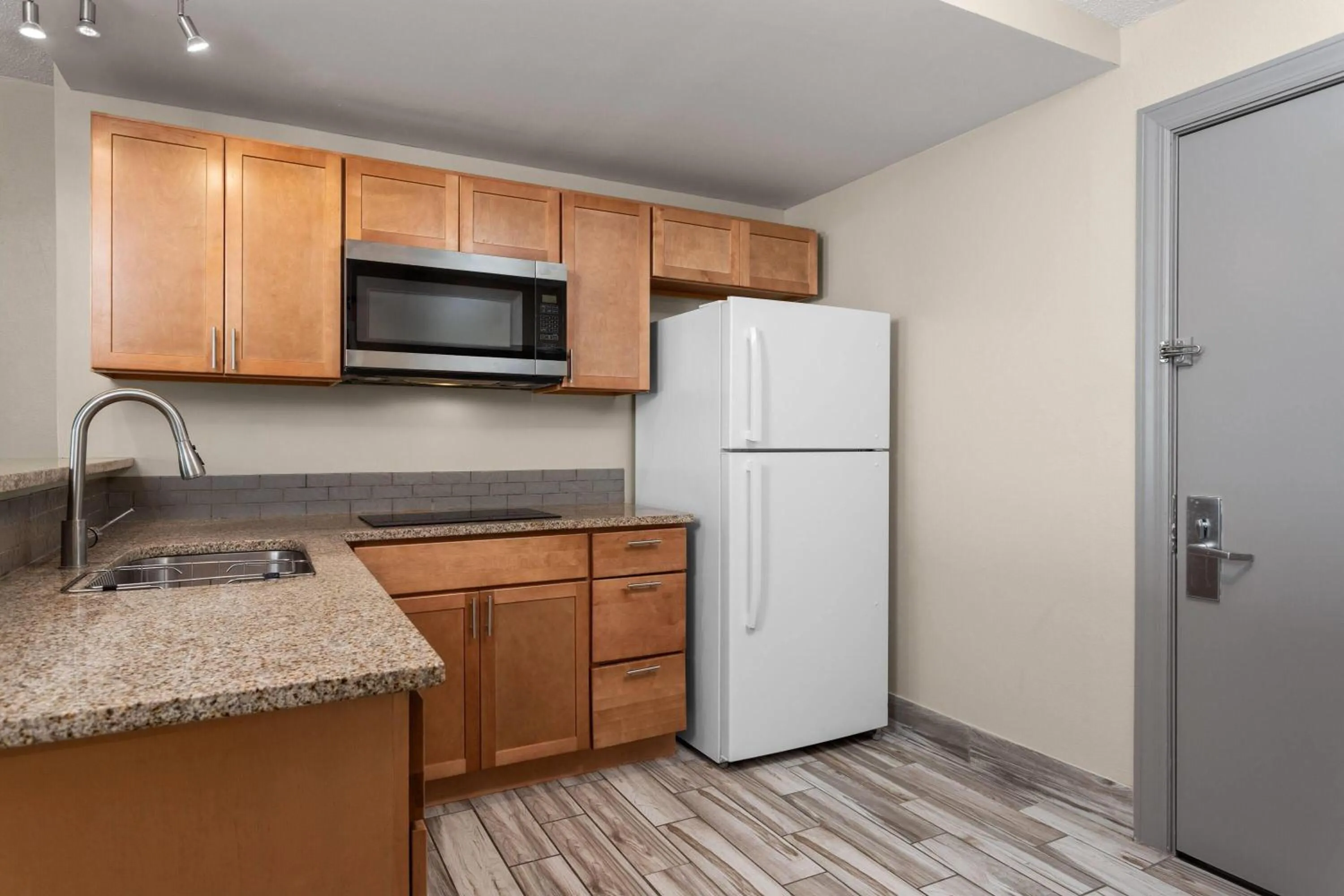 Photo of the whole room in Days Inn and Suites by Wyndham Hammond, IN