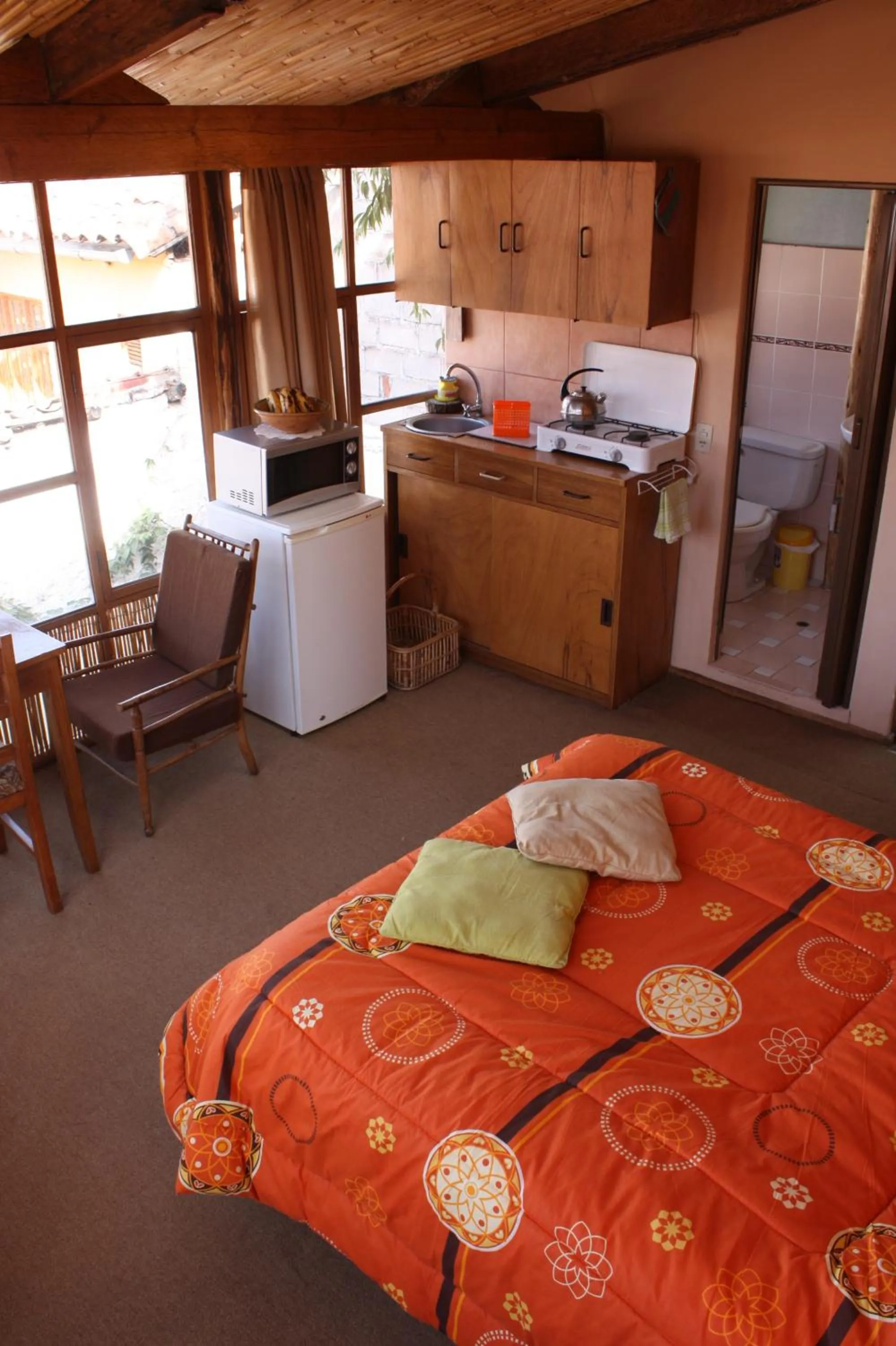 Photo of the whole room, Bed in Casa De Mama Cusco - The Treehouse