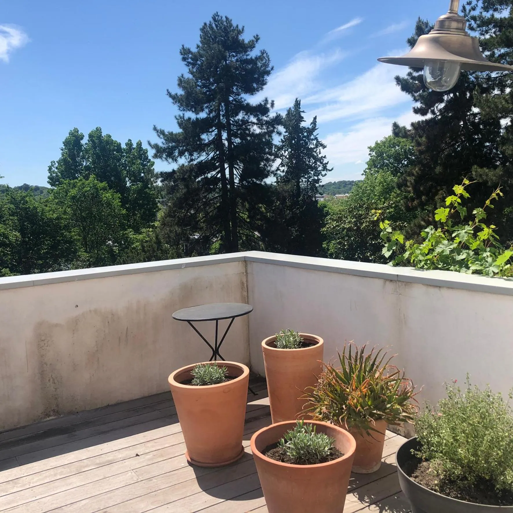 Balcony/Terrace in Denis & Virginie - château à pied - parking gratuit
