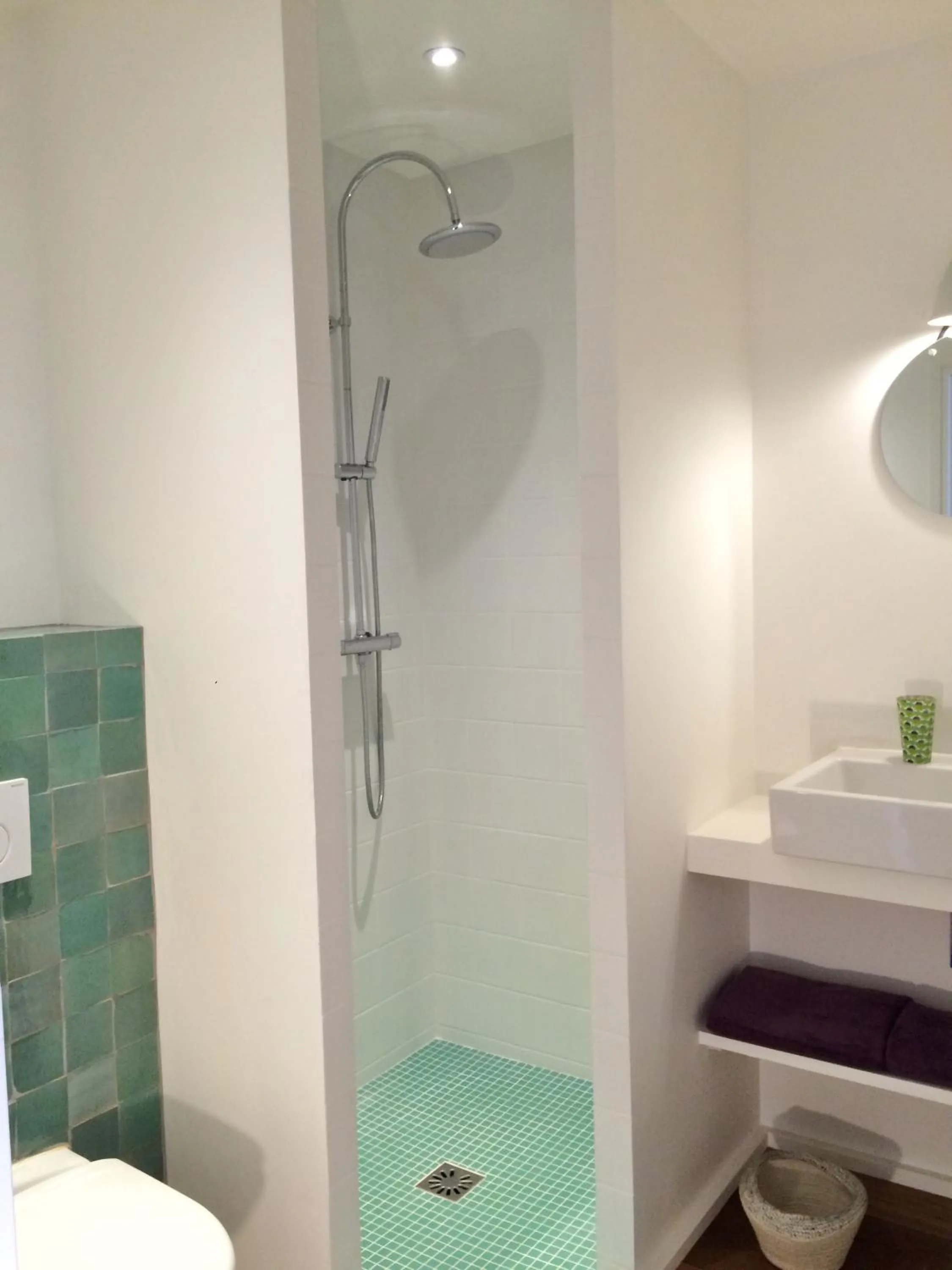 Denis & Virginie - château à pied - parking gratuit