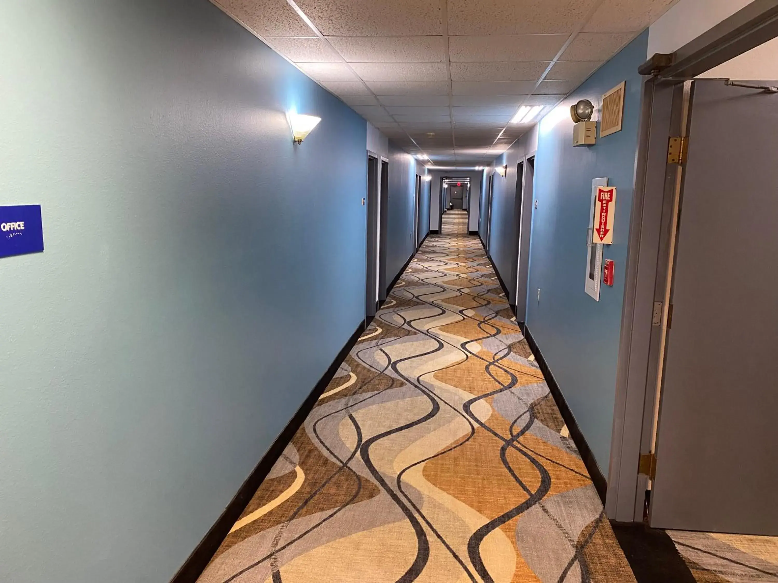 Property building in Days Inn by Wyndham Perryville MO Property building in Days Inn by Wyndham Perryville MO